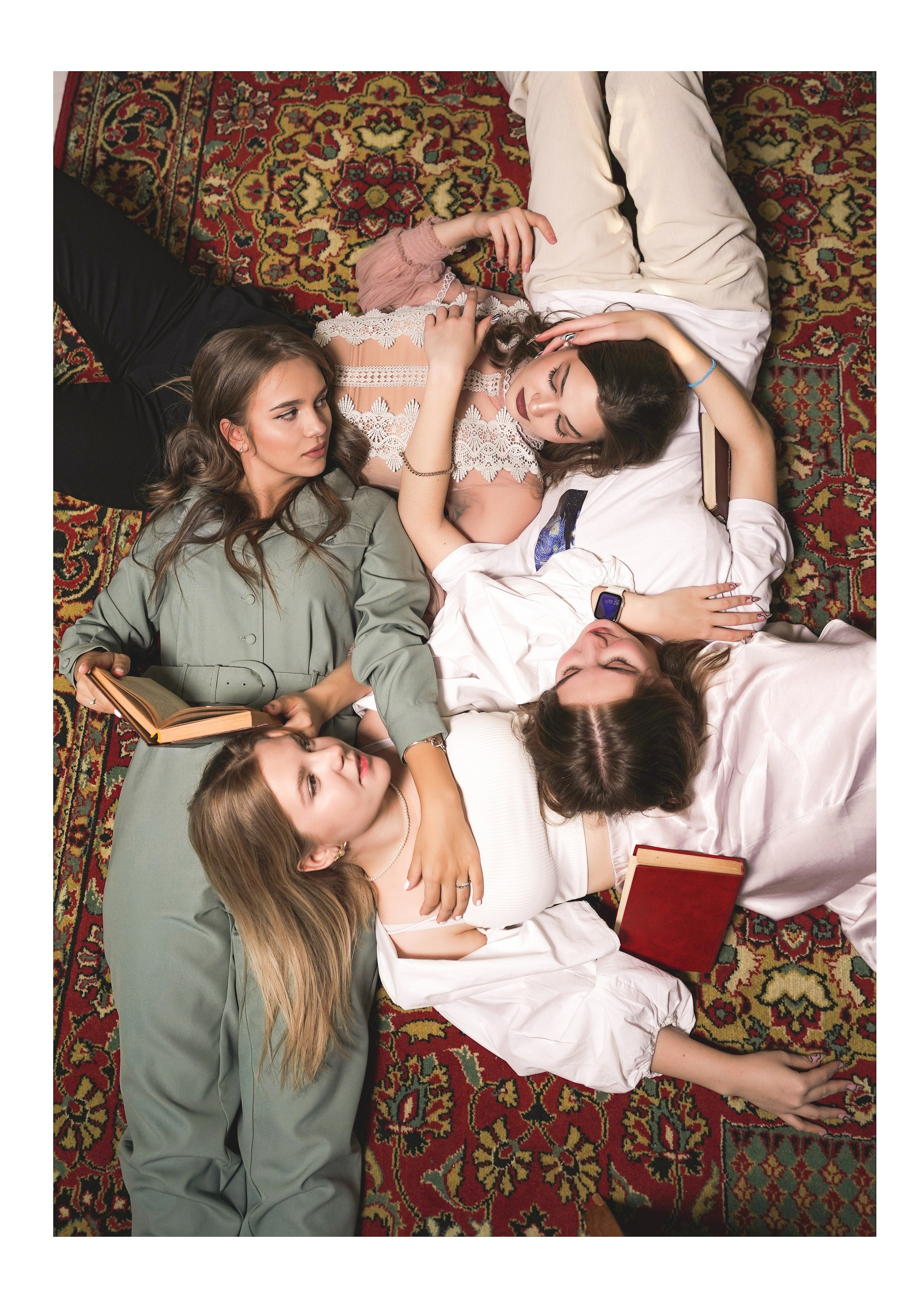 Мелкие группы / старшие классы. MEMENTO.Выпускные альбомы, школьные, юбилейные и другие книги. Ростов-на-Дону