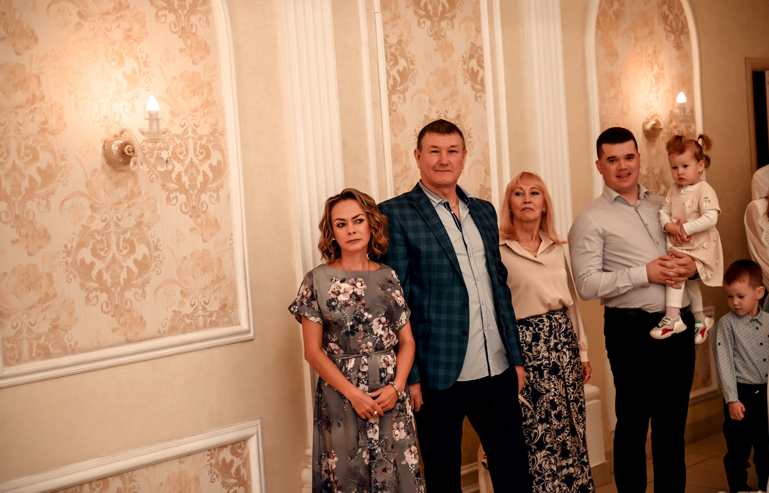 Небольшая часть фото со свадебной съемки Алексея и Даши. Свадебный, семейный, детский, контент фотограф в Омске Максим Ильин