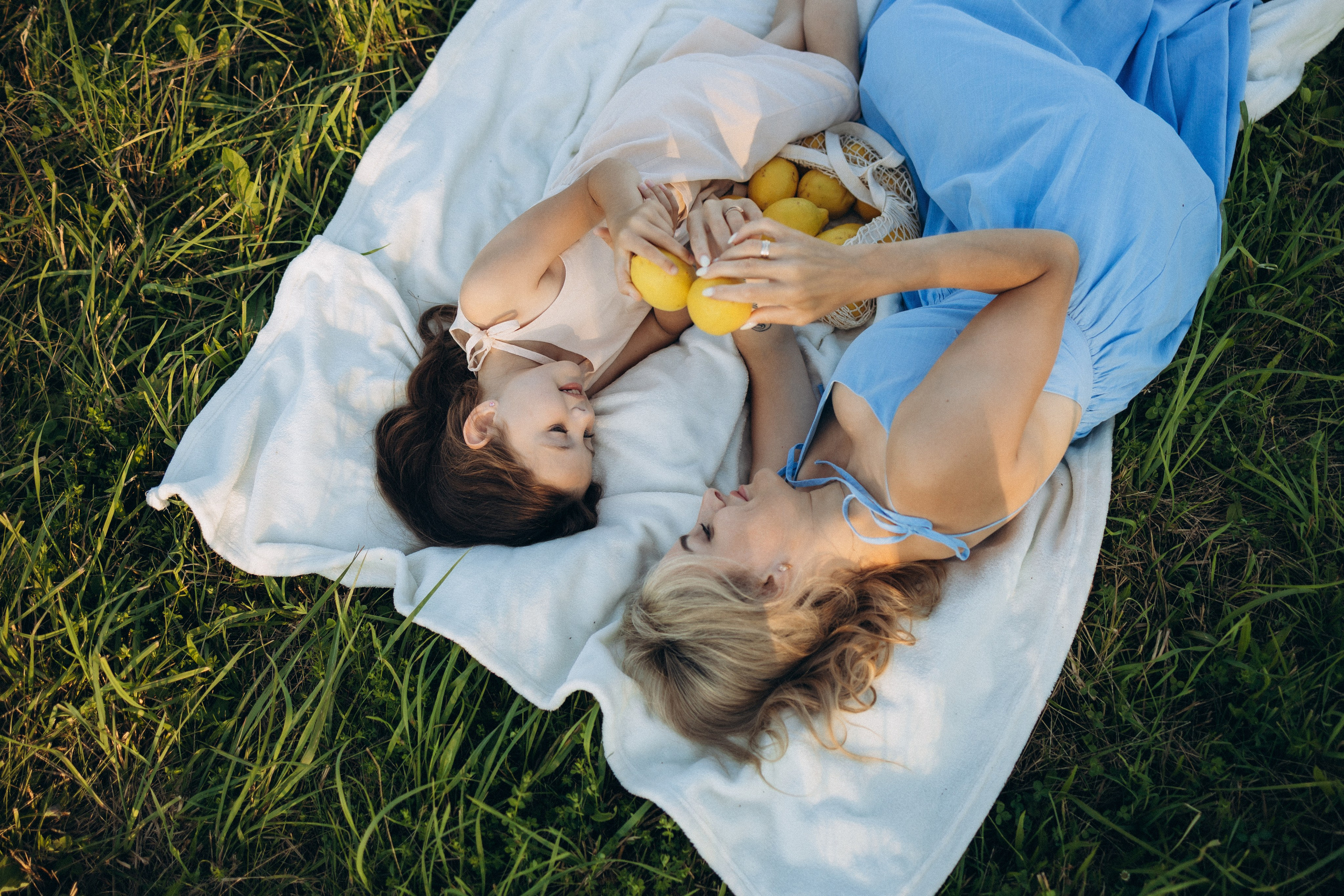 София и Диана 🍋. Фотограф Елена Рябцева