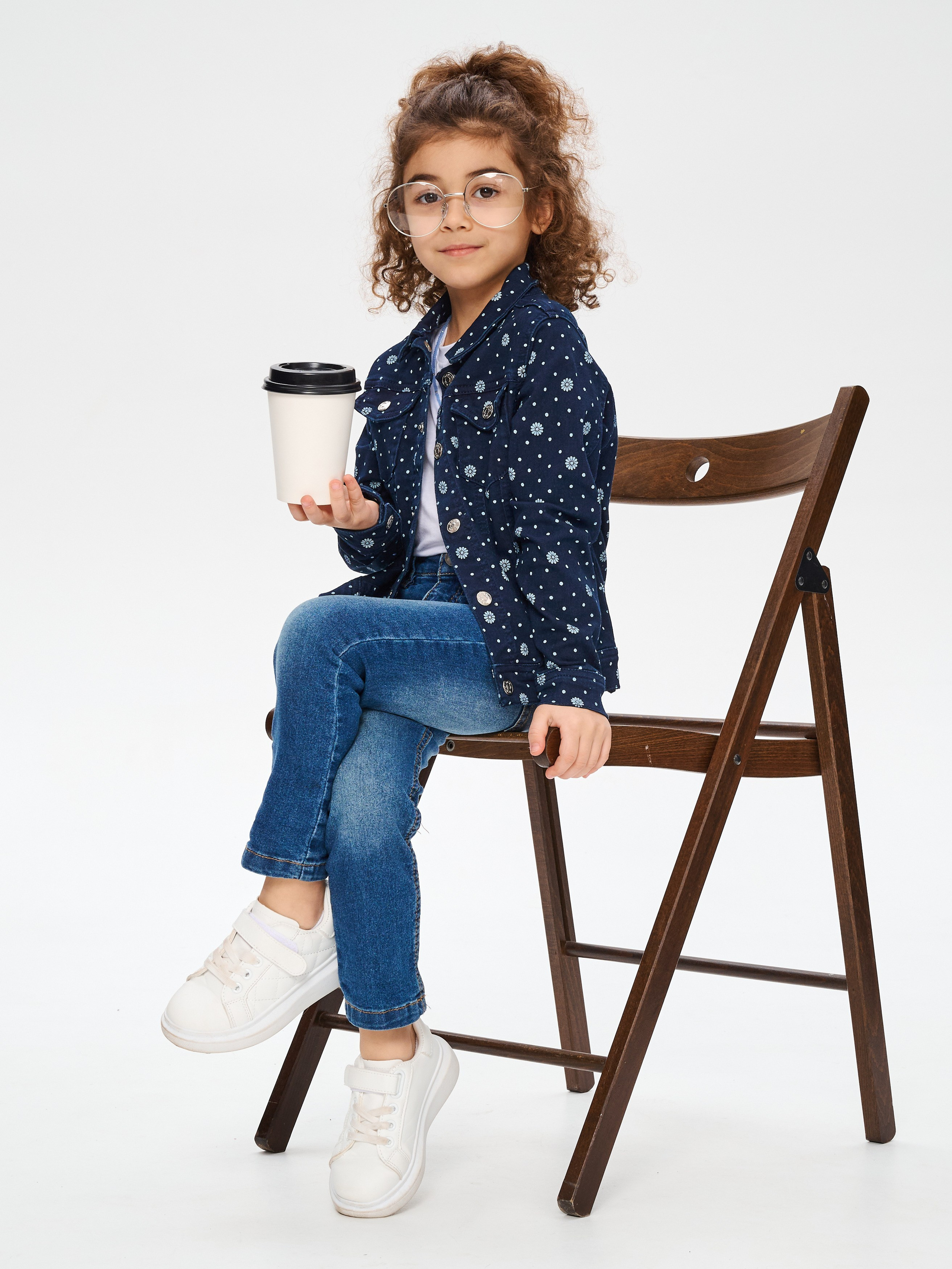 Каталоги на белом фоне. Лучший фотограф для брендов в Москве, съемки для маркетплейсов