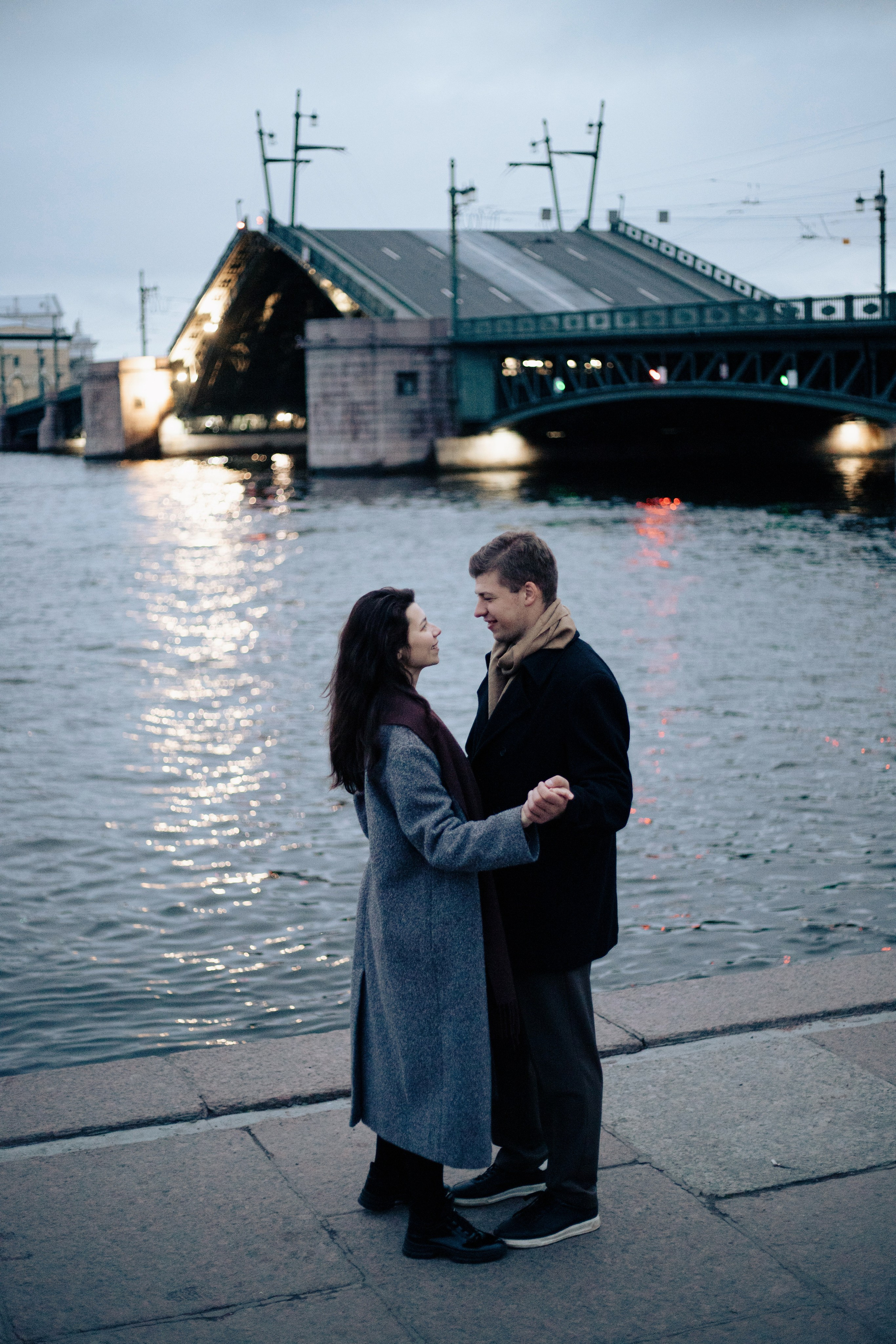 РАЗВОДНЫЕ. Петербургский фотограф — Рия
