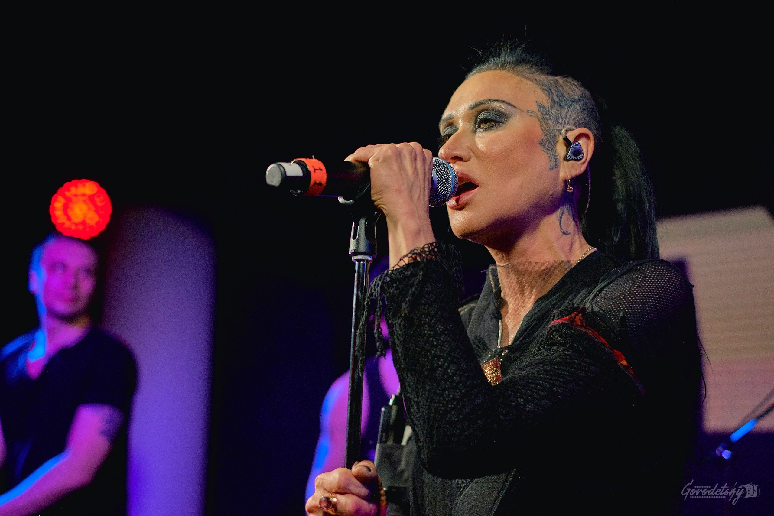 Линда, фото с концерта. Фотограф в Екатеринбурге Юра Сахар. Профессиональный фотограф в Екатеринбурге Юра Сахар