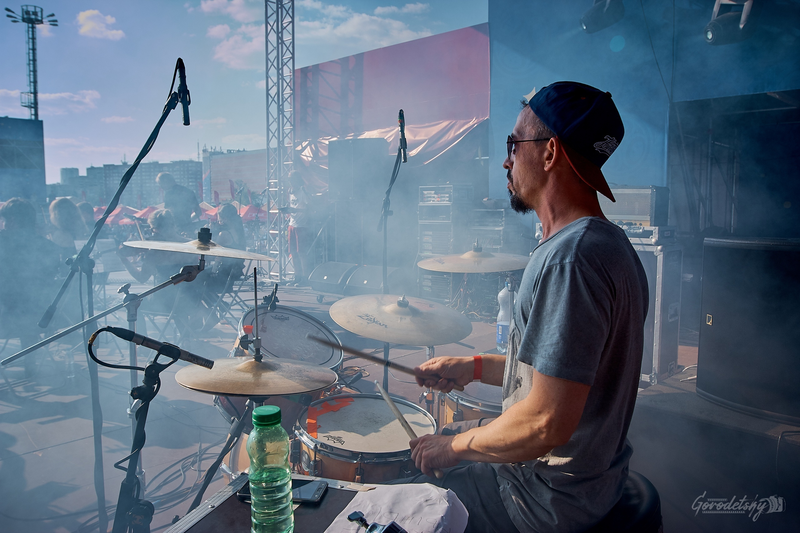 Курара и Другой Оркестр, фото с концерта. Фотограф в Екатеринбурге Юр. Профессиональный фотограф в Екатеринбурге Юра Сахар