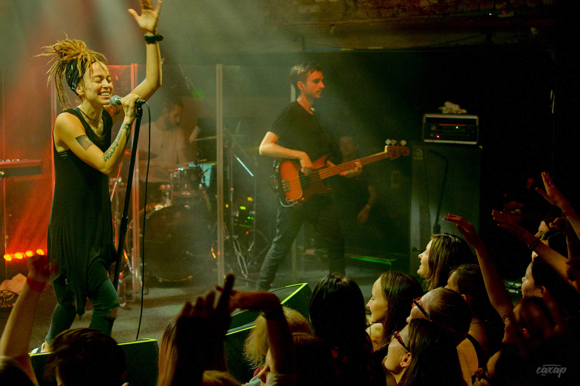 Alai Oli, фото с концерта. Фотограф в Екатеринбурге Юра Сахар. Профессиональный фотограф в Екатеринбурге Юра Сахар