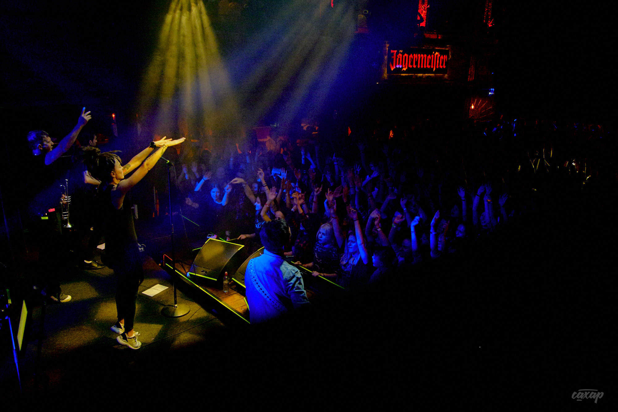 Alai Oli, фото с концерта. Фотограф в Екатеринбурге Юра Сахар. Профессиональный фотограф в Екатеринбурге Юра Сахар