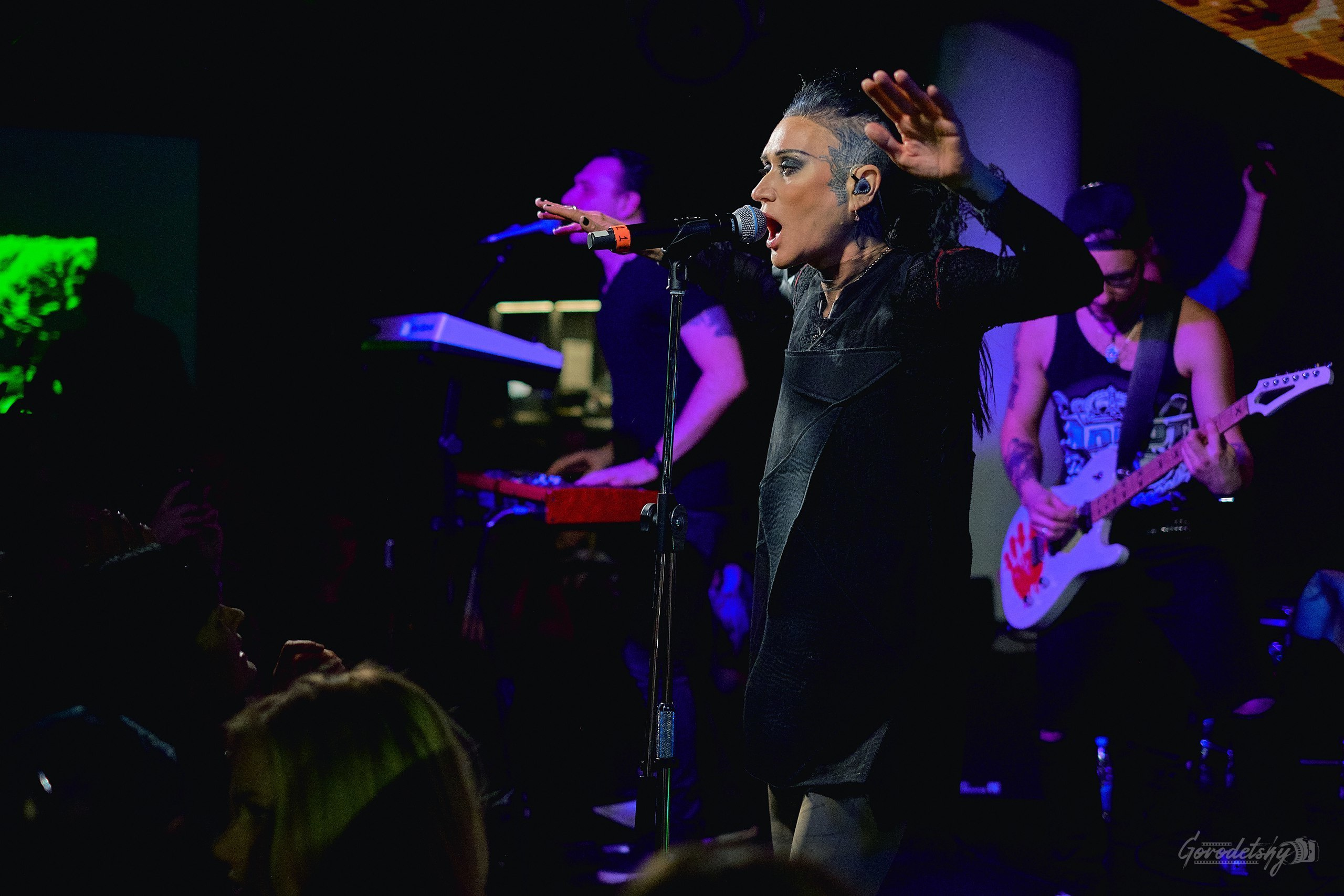 Линда, фото с концерта. Фотограф в Екатеринбурге Юра Сахар. Профессиональный фотограф в Екатеринбурге Юра Сахар