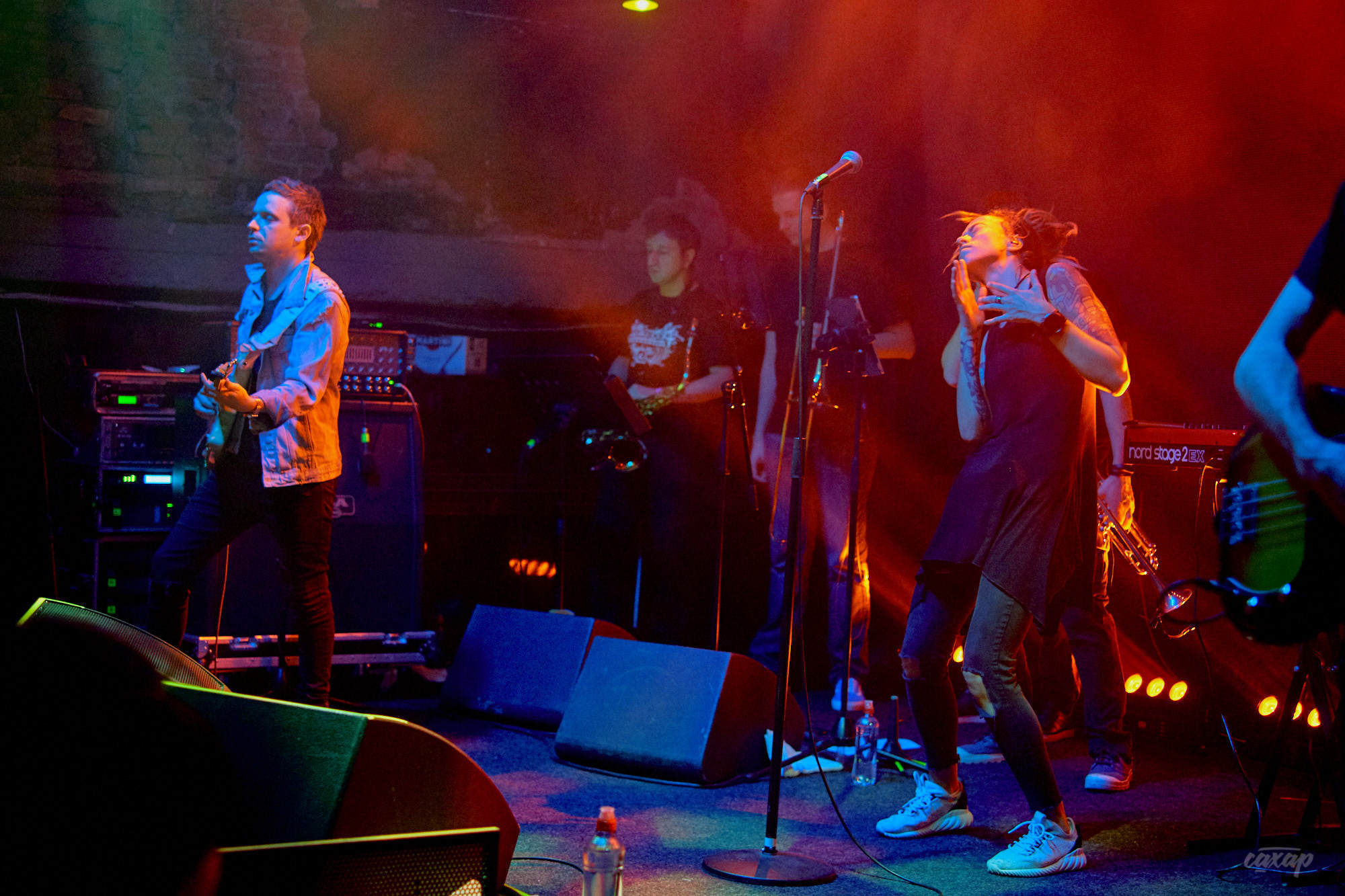 Alai Oli, фото с концерта. Фотограф в Екатеринбурге Юра Сахар. Профессиональный фотограф в Екатеринбурге Юра Сахар