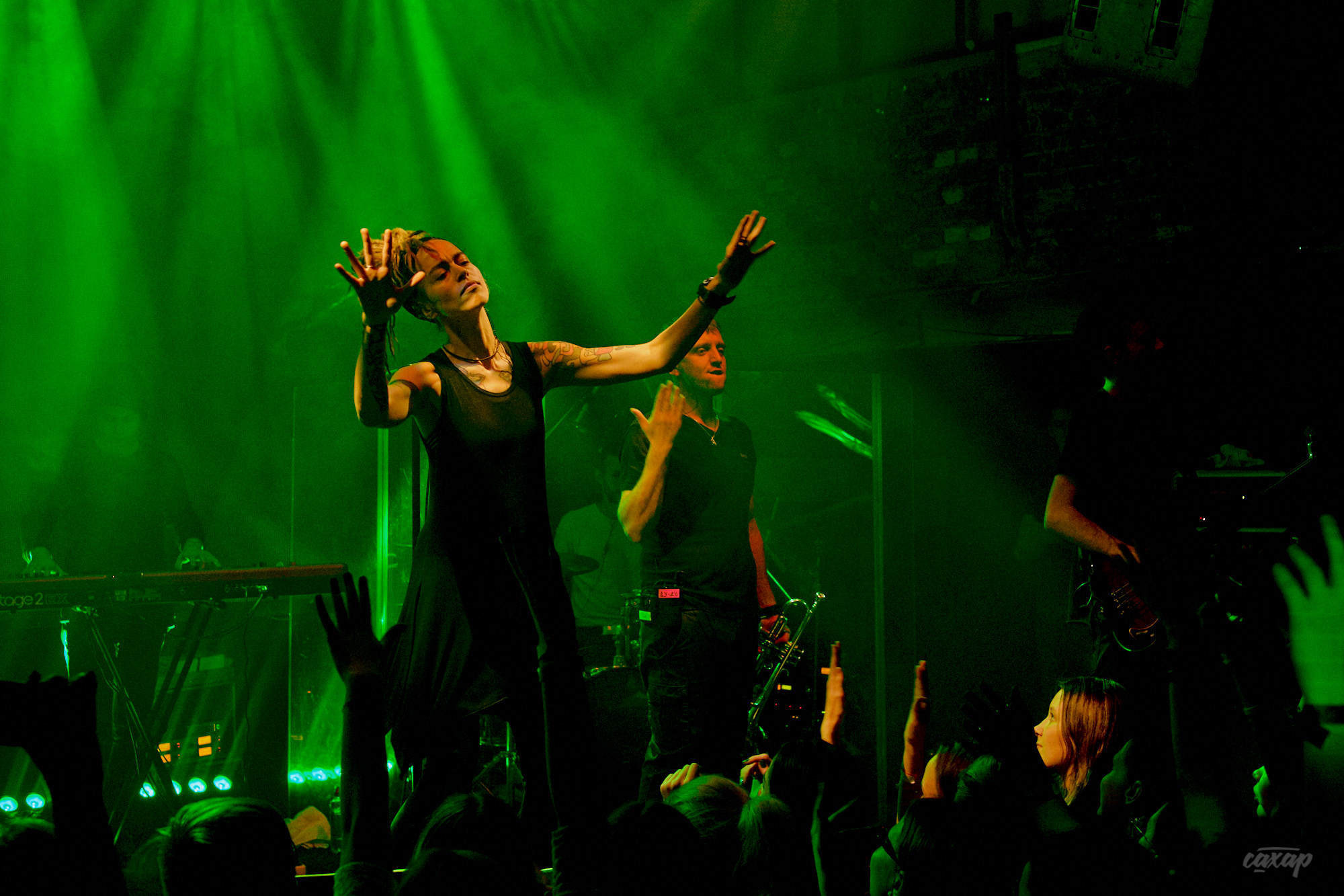 Alai Oli, фото с концерта. Фотограф в Екатеринбурге Юра Сахар. Профессиональный фотограф в Екатеринбурге Юра Сахар