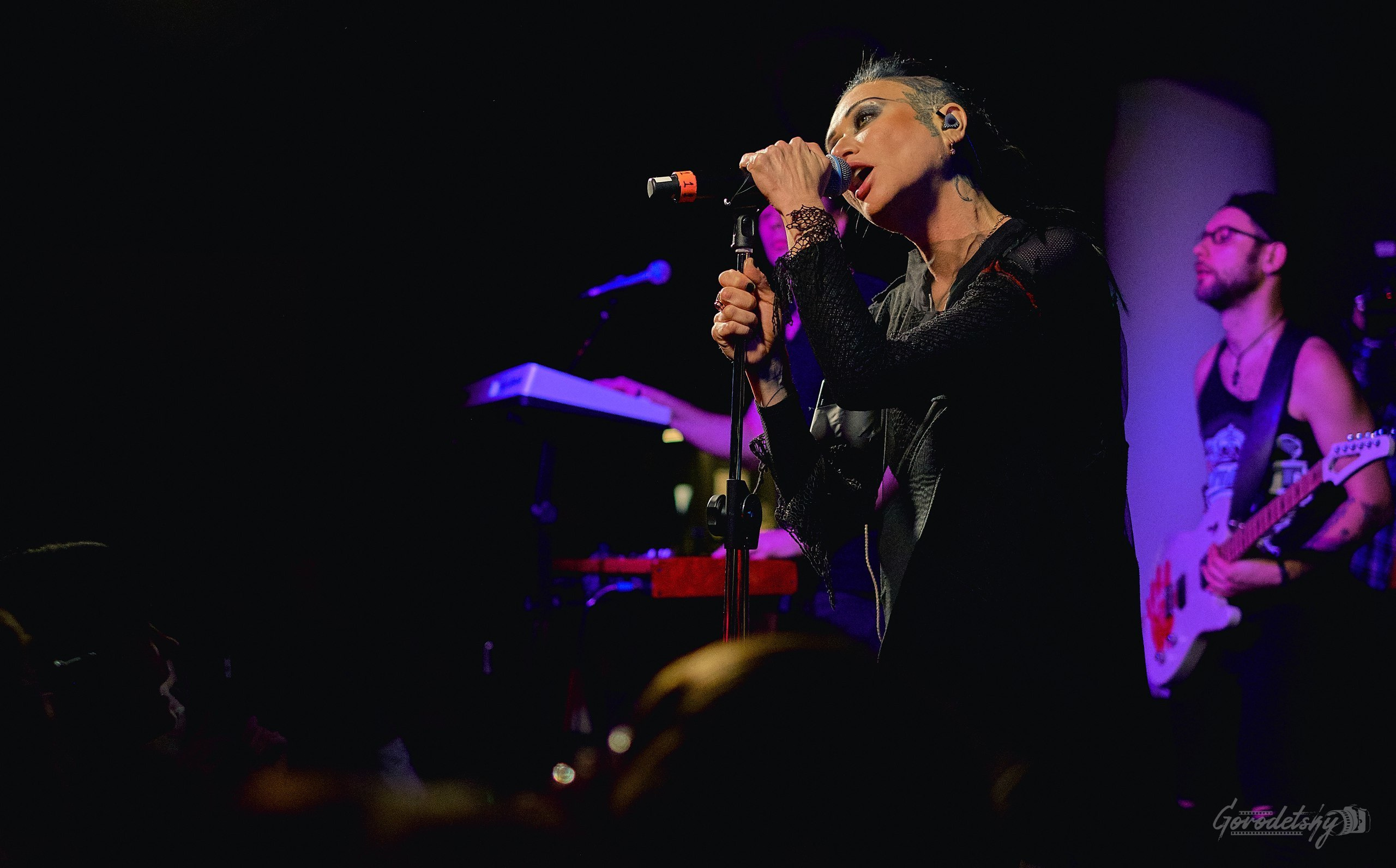 Линда, фото с концерта. Фотограф в Екатеринбурге Юра Сахар. Профессиональный фотограф в Екатеринбурге Юра Сахар