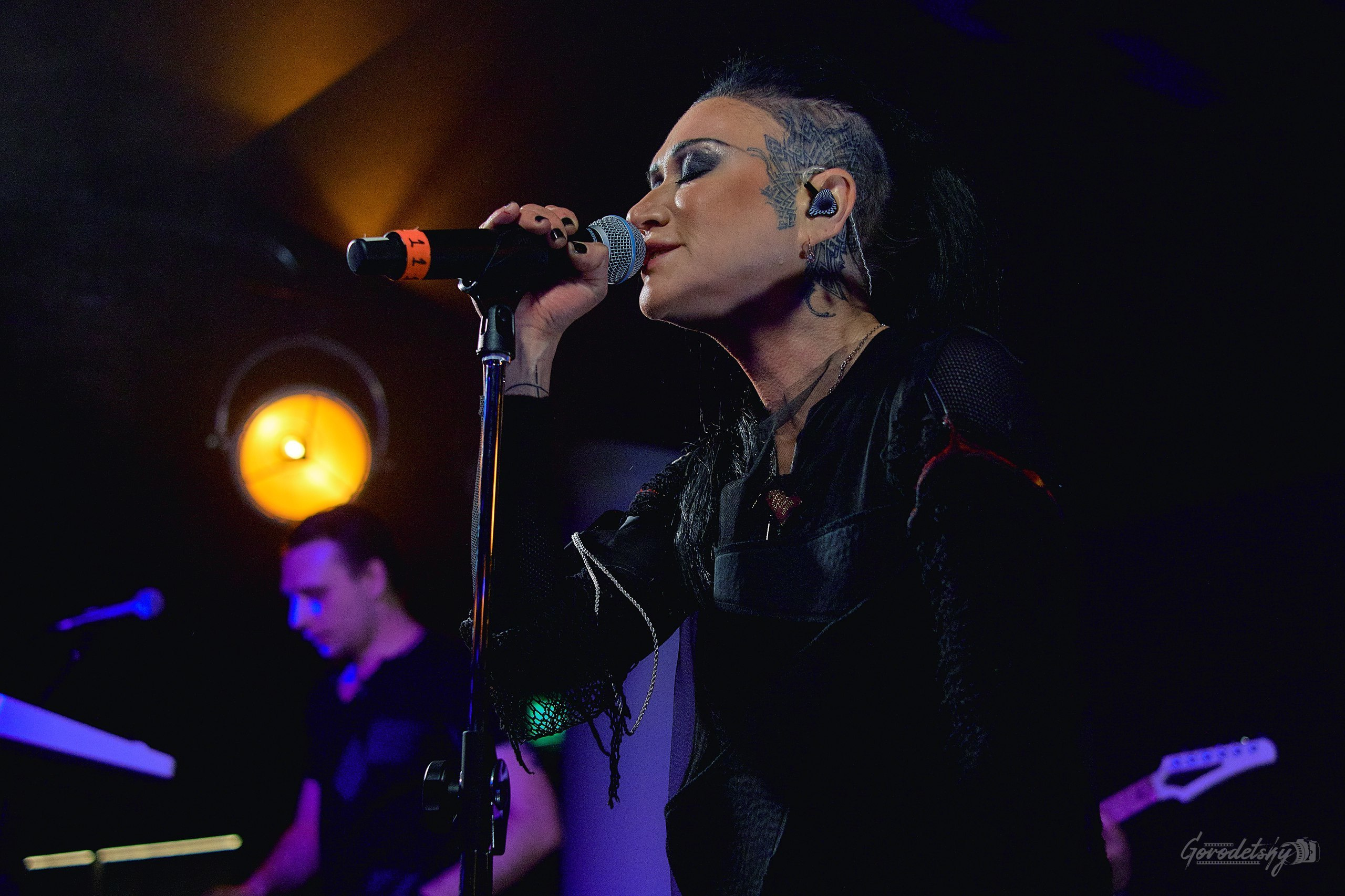 Линда, фото с концерта. Фотограф в Екатеринбурге Юра Сахар. Профессиональный фотограф в Екатеринбурге Юра Сахар