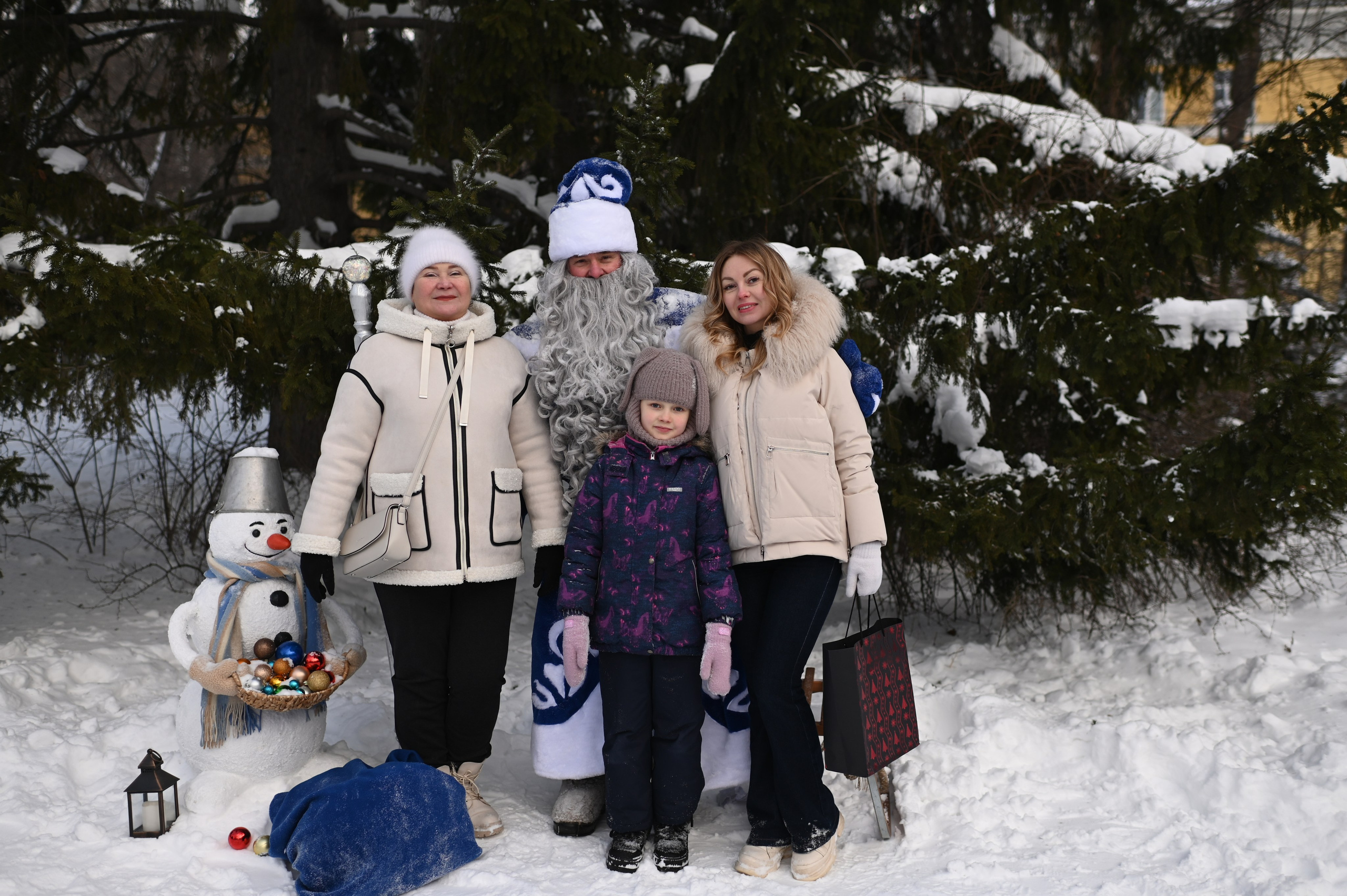 ПОЗДРАВЛЕНИЕ ОТ ДЕДА МОРОЗА. Семейный фотограф Екатеринбург Лора Мур