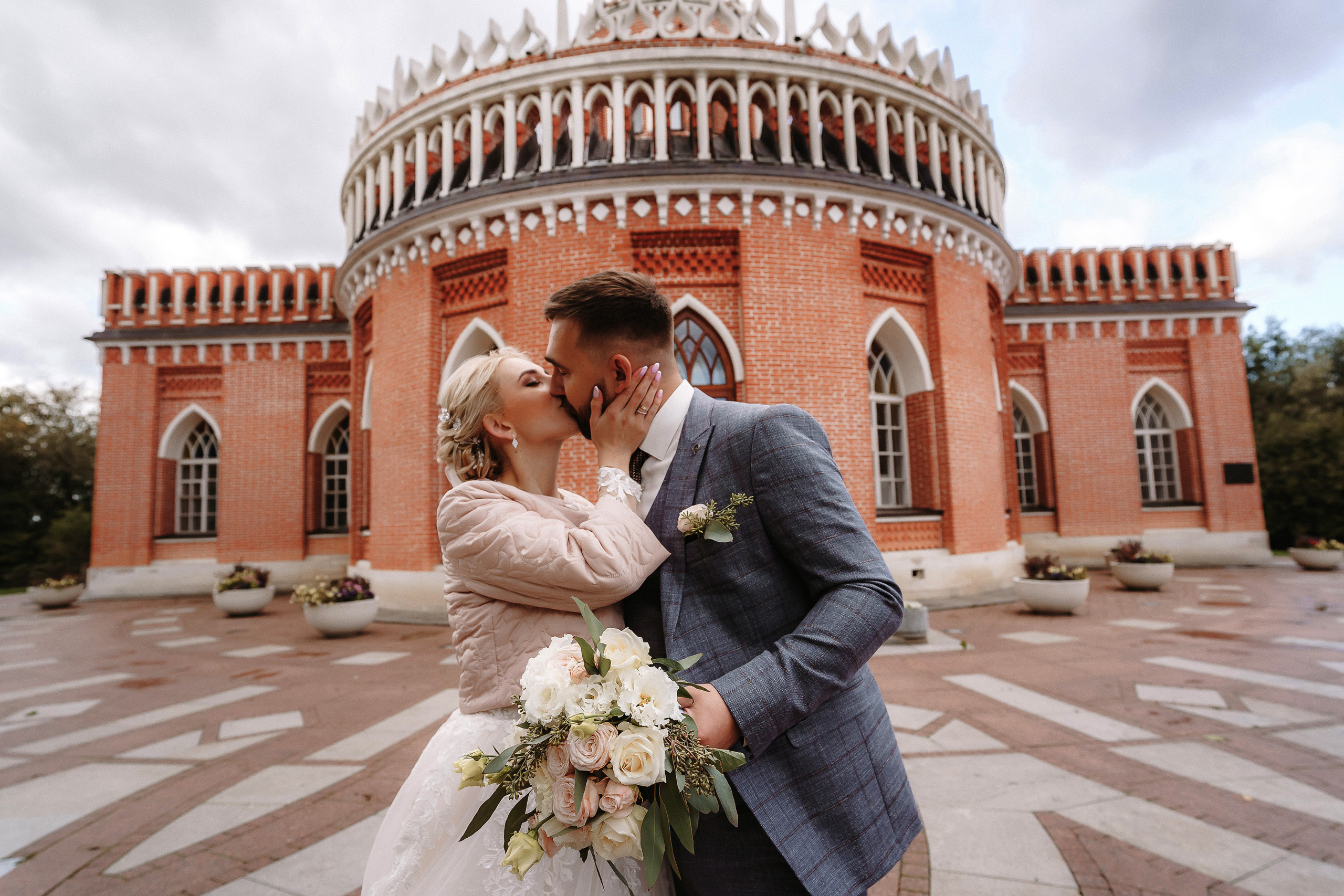 Свадебная фотосессия в Царицино для Юлии и Надира