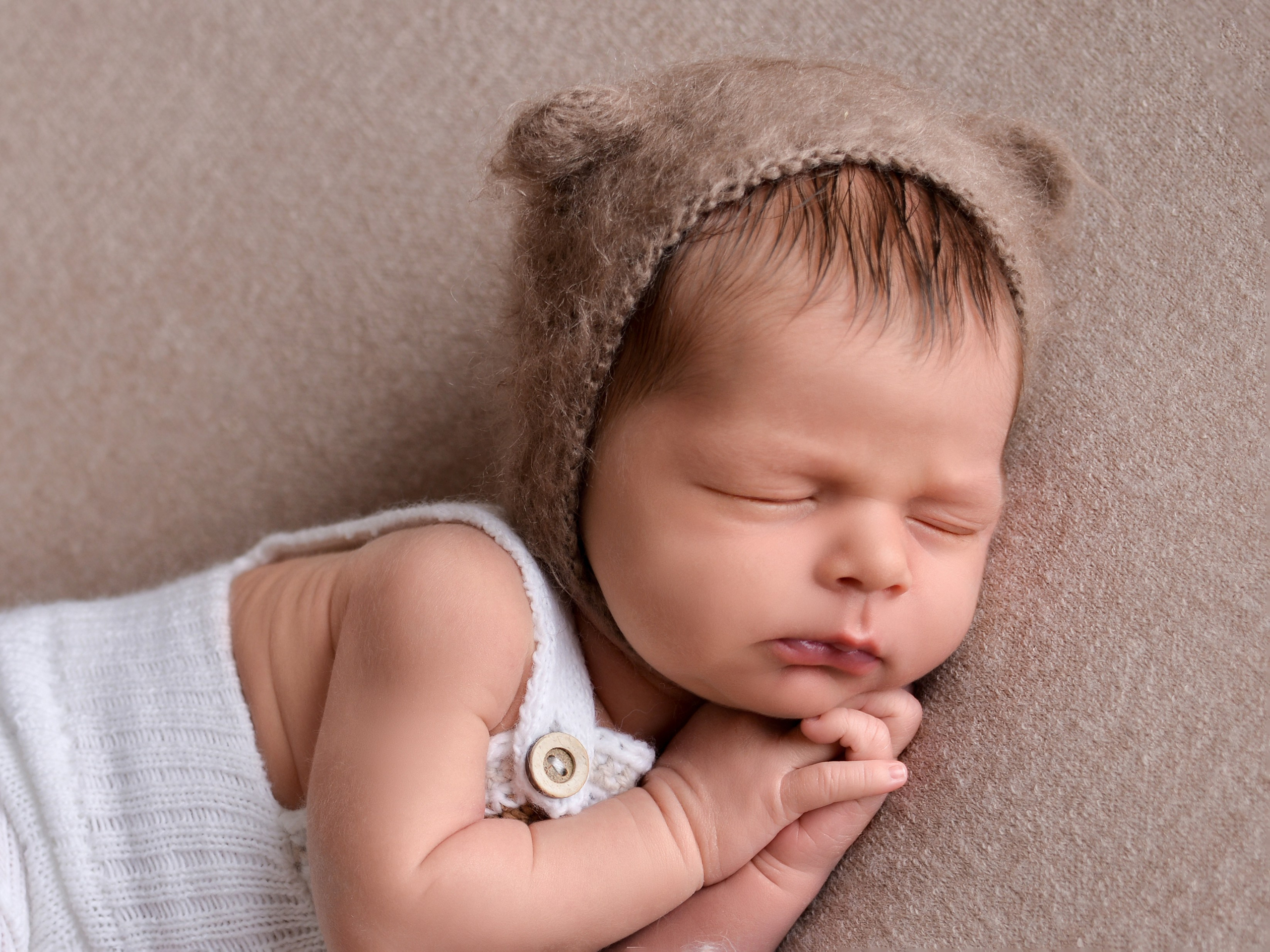 Съемка ньюборн дома в Краснодаре. Фотограф новорожденных Краснодар Малышенко Надежда