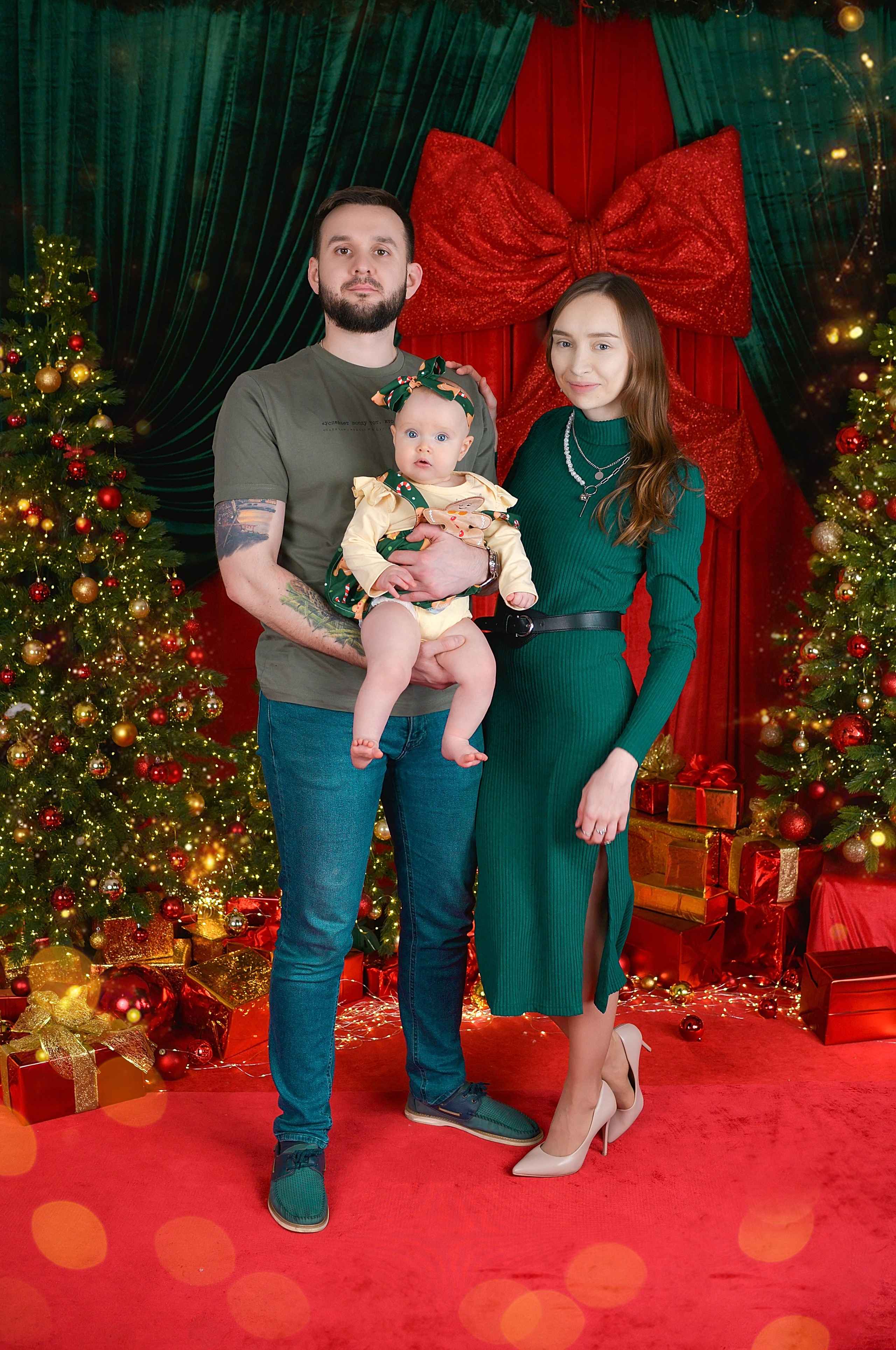 Новогодняя семейная фотосессия в Краснодаре 2023-2024. Фотограф новорожденных Краснодар Малышенко Надежда