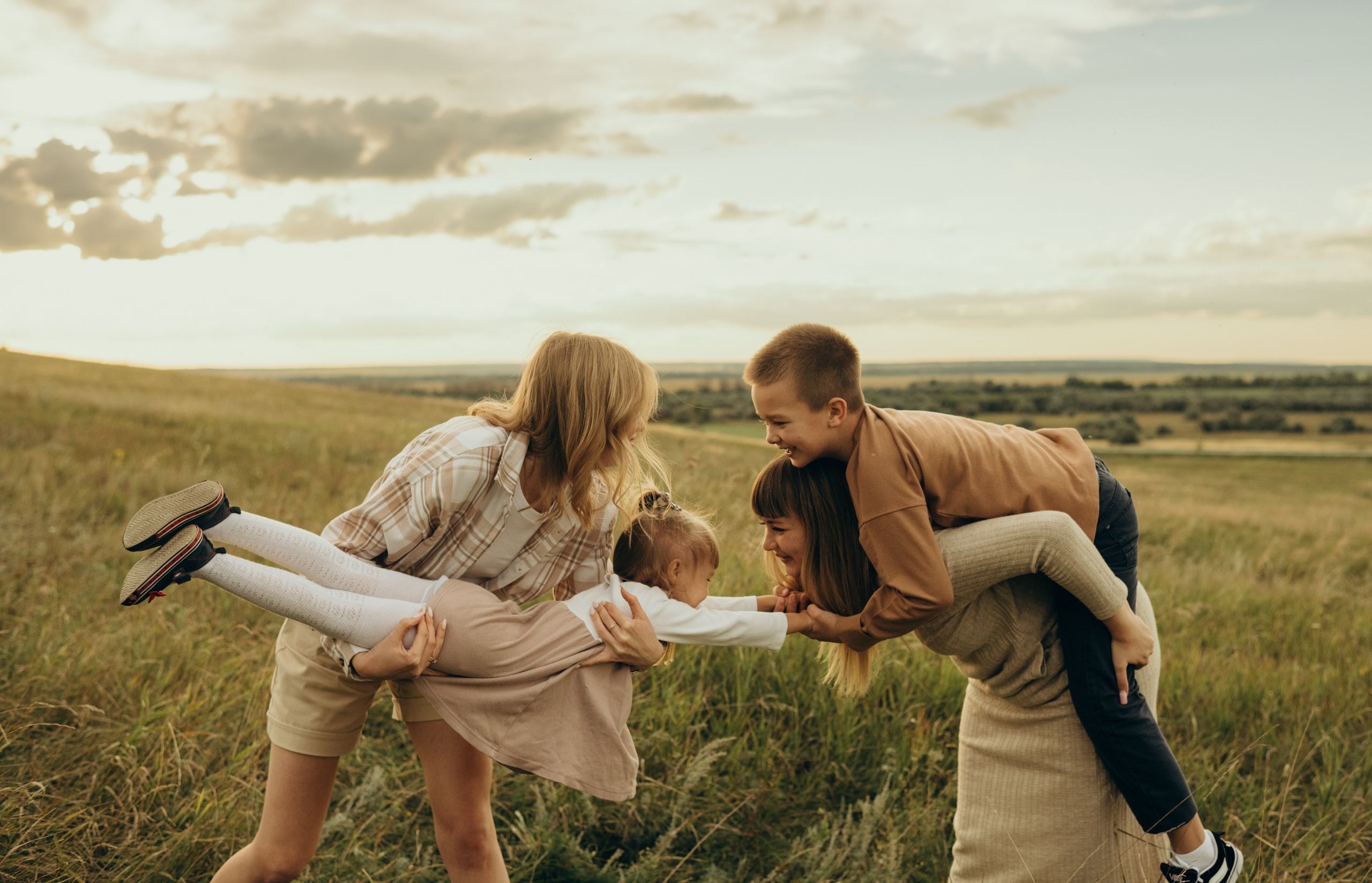 Даша Даня Ксюша Илья Саша и Ева. Свадебный и семейный фотограф в Самаре Головань Наталья