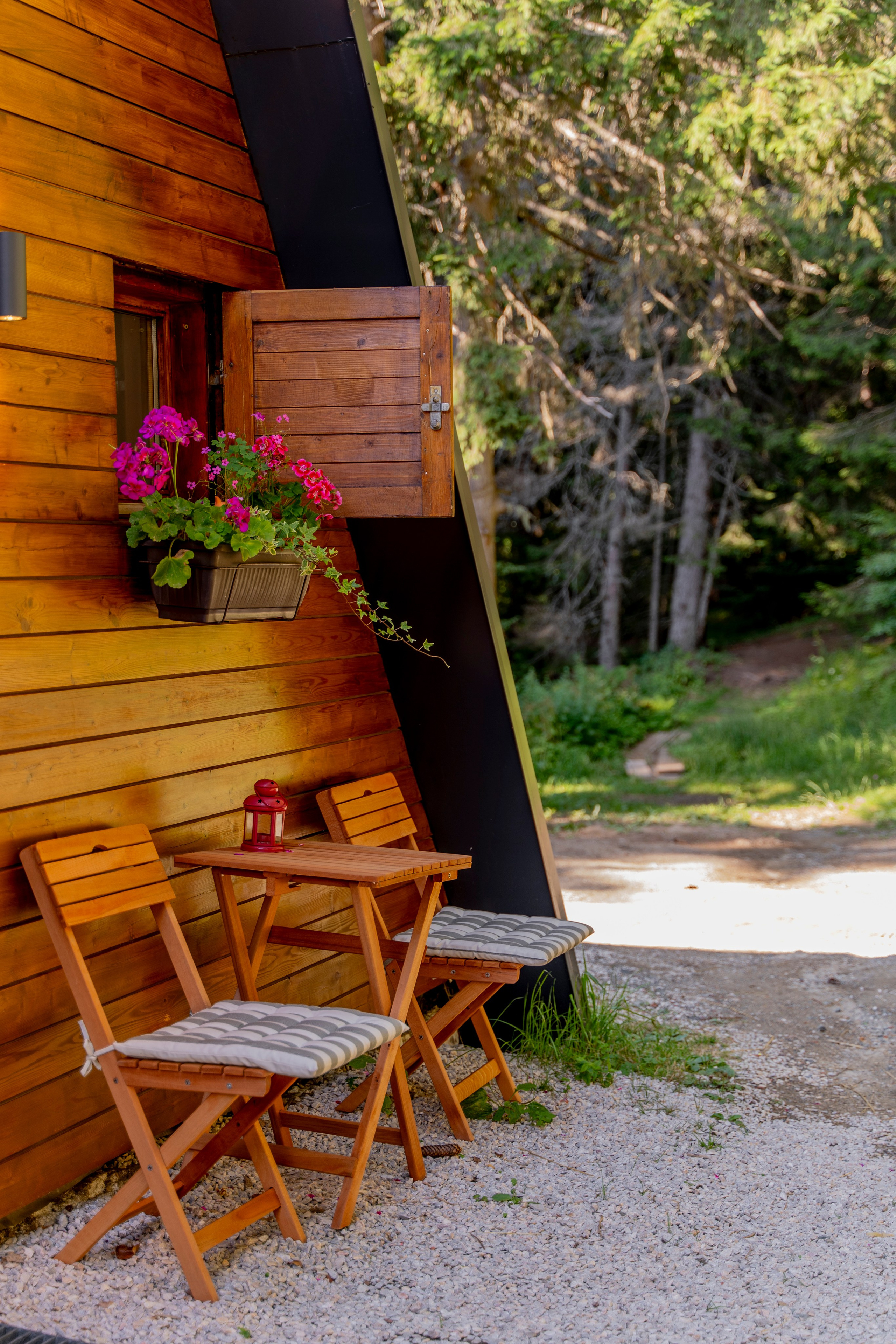 Viktorija Chalet. Photographer Liana Sudets Serbia Kopaonik Brzece Brus