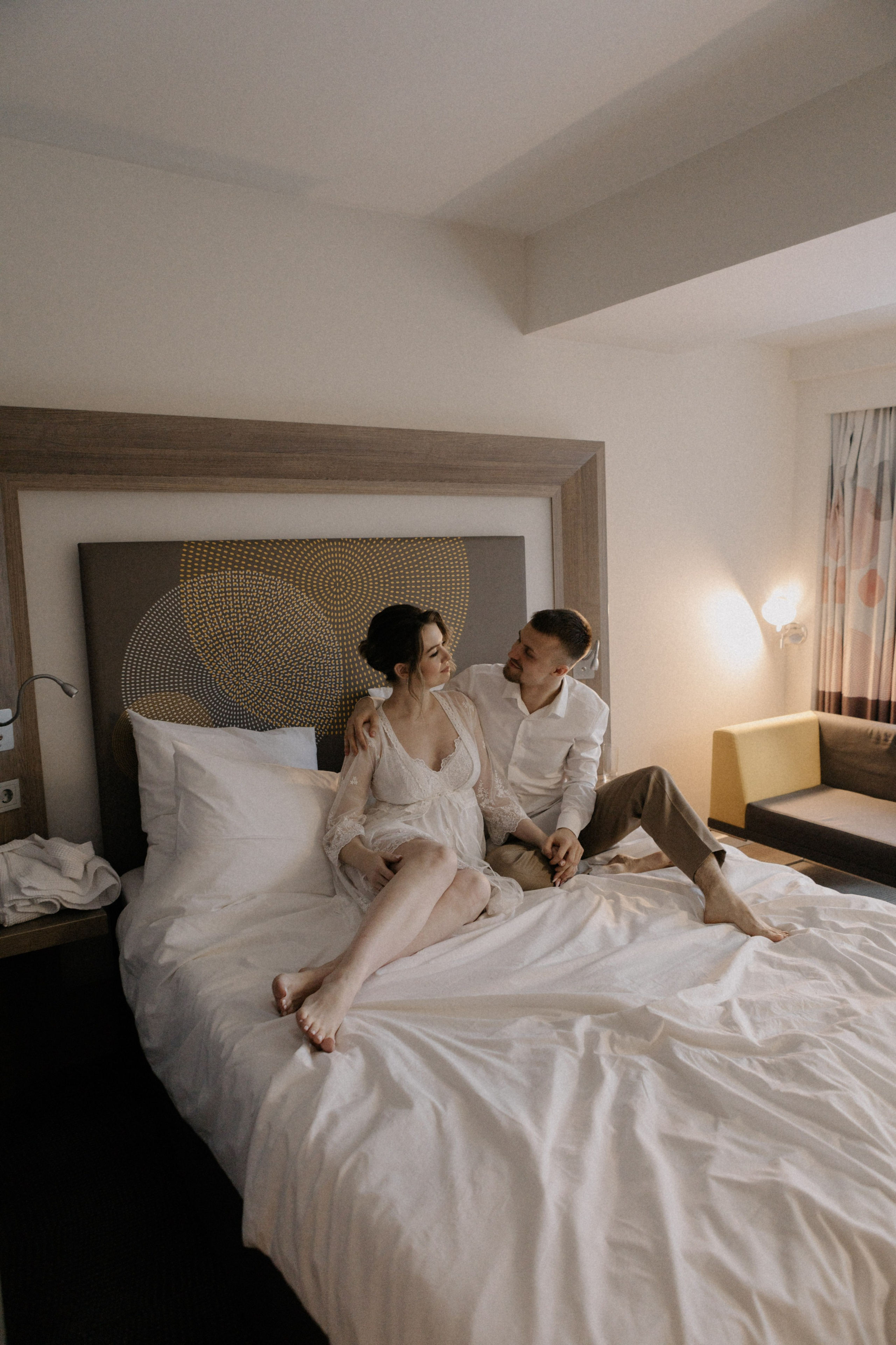 Ксюша и Илья. Утро в отеле роспись в Birds. Свадебный и портретный фотограф в Москве Анастасия Масюк