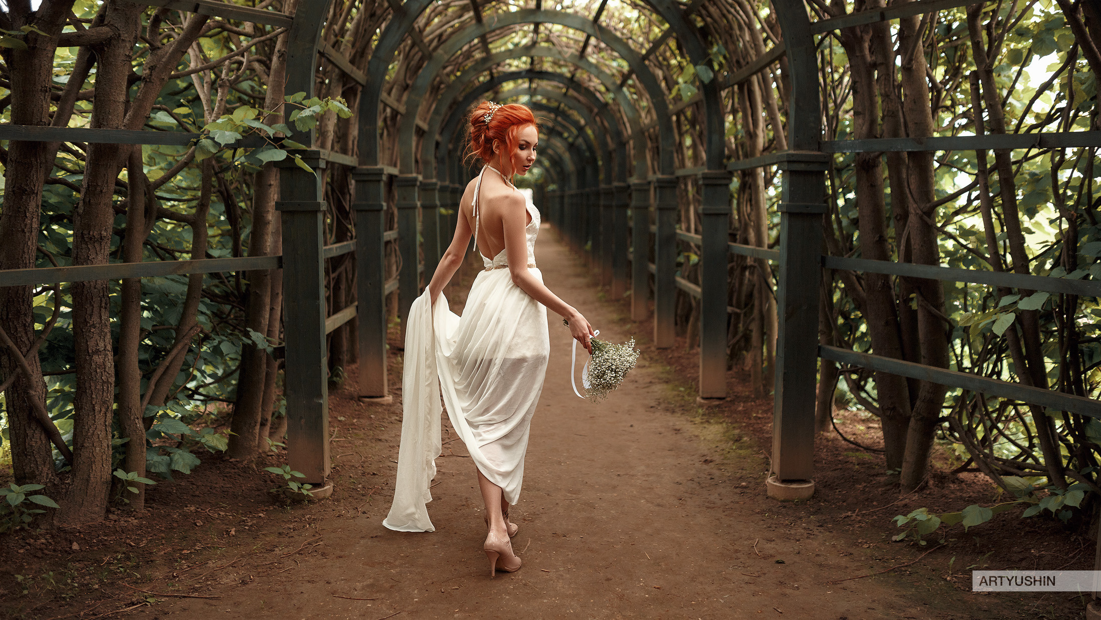 Портретная фотосессия на улице. Антон Артюшин, портретный фотограф. Москва