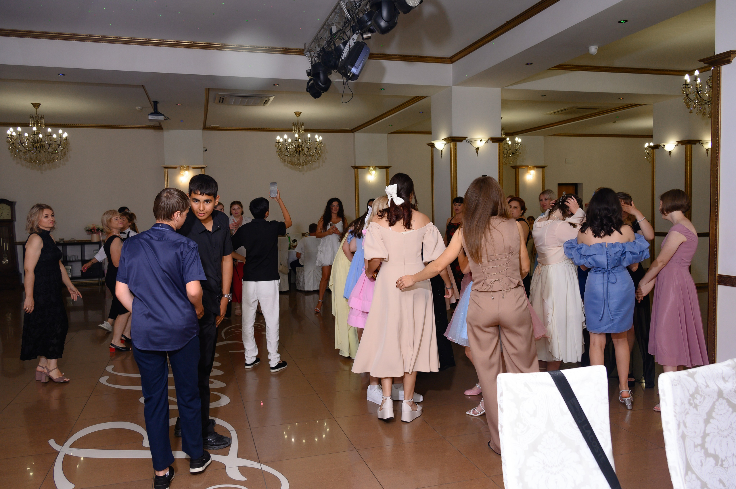 Выпускной 2025 9 кл. Семейный и детский фотограф в Новороссийске Лебедева Елена