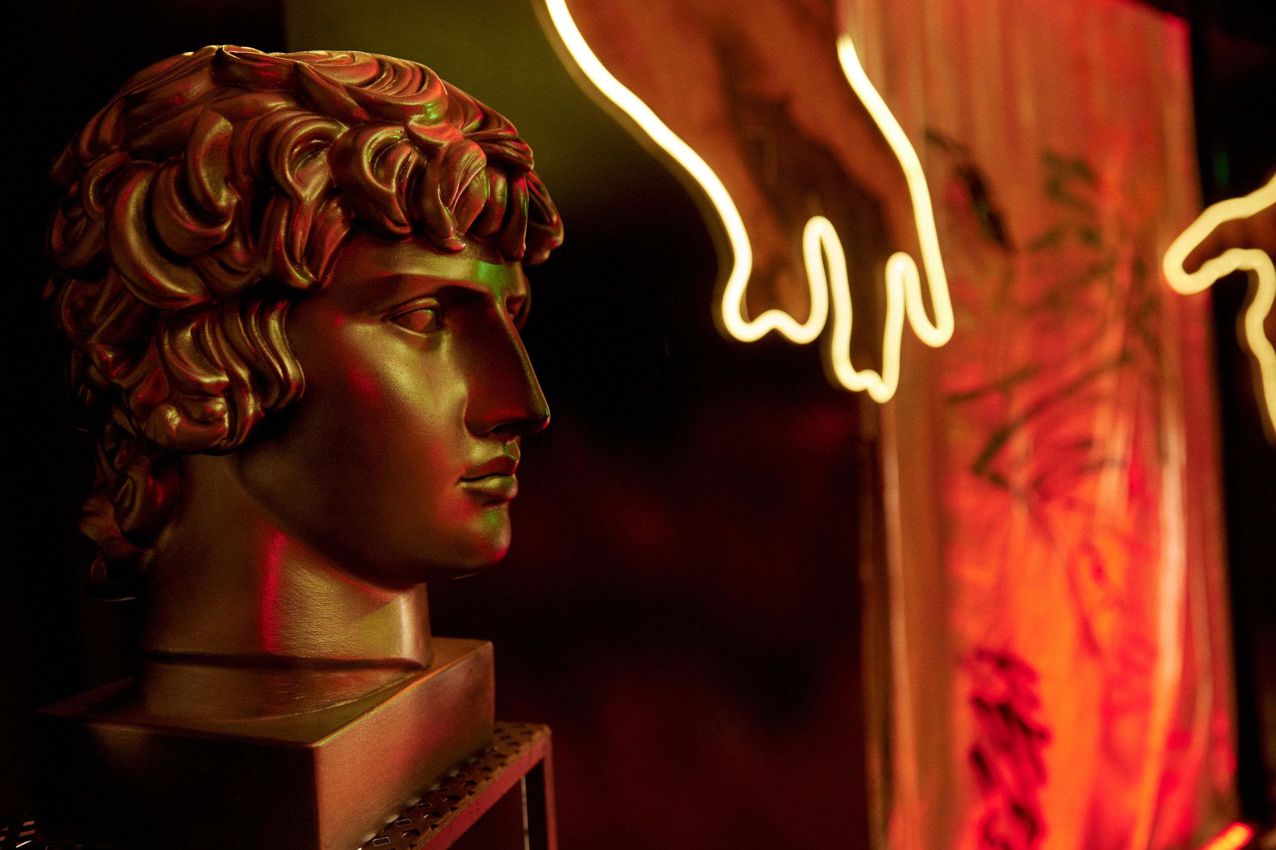 Декор вне возраста. Студия декора НикитинаДекор — оформление мероприятий в Ульяновске. Профессиональное создание эксклюзивных декораций