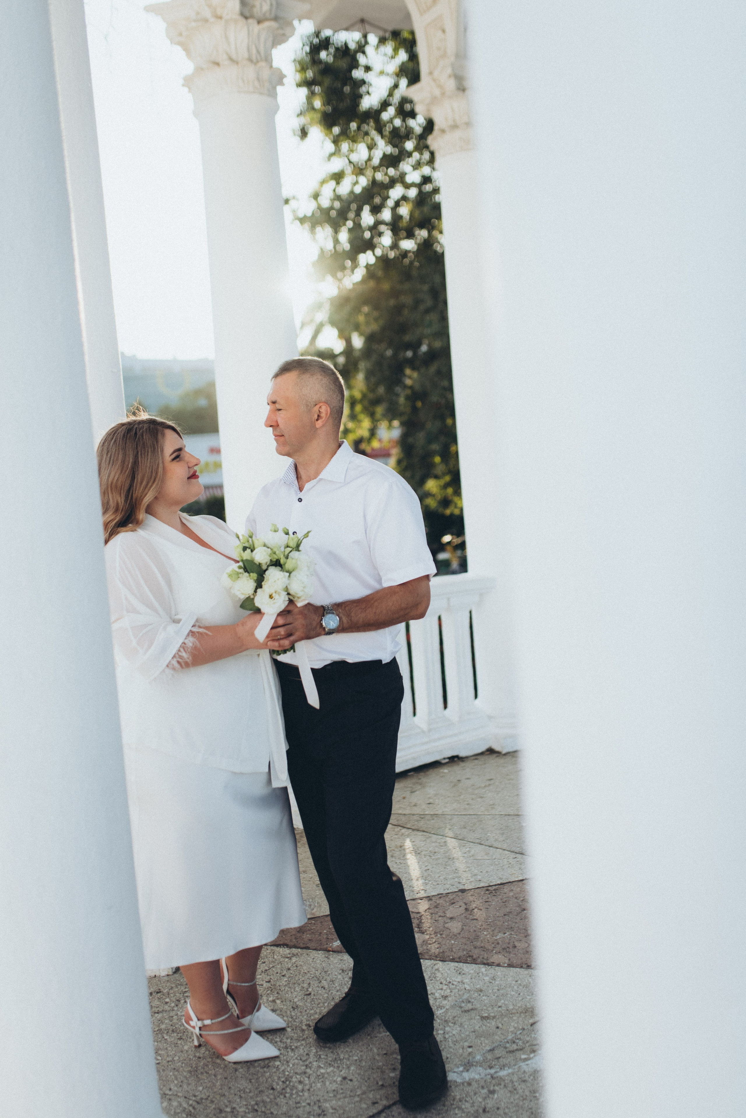 Свадебная фотосессия в морском порту Сочи на рассвете. Фотограф в Сочи — Маргарита Поганова