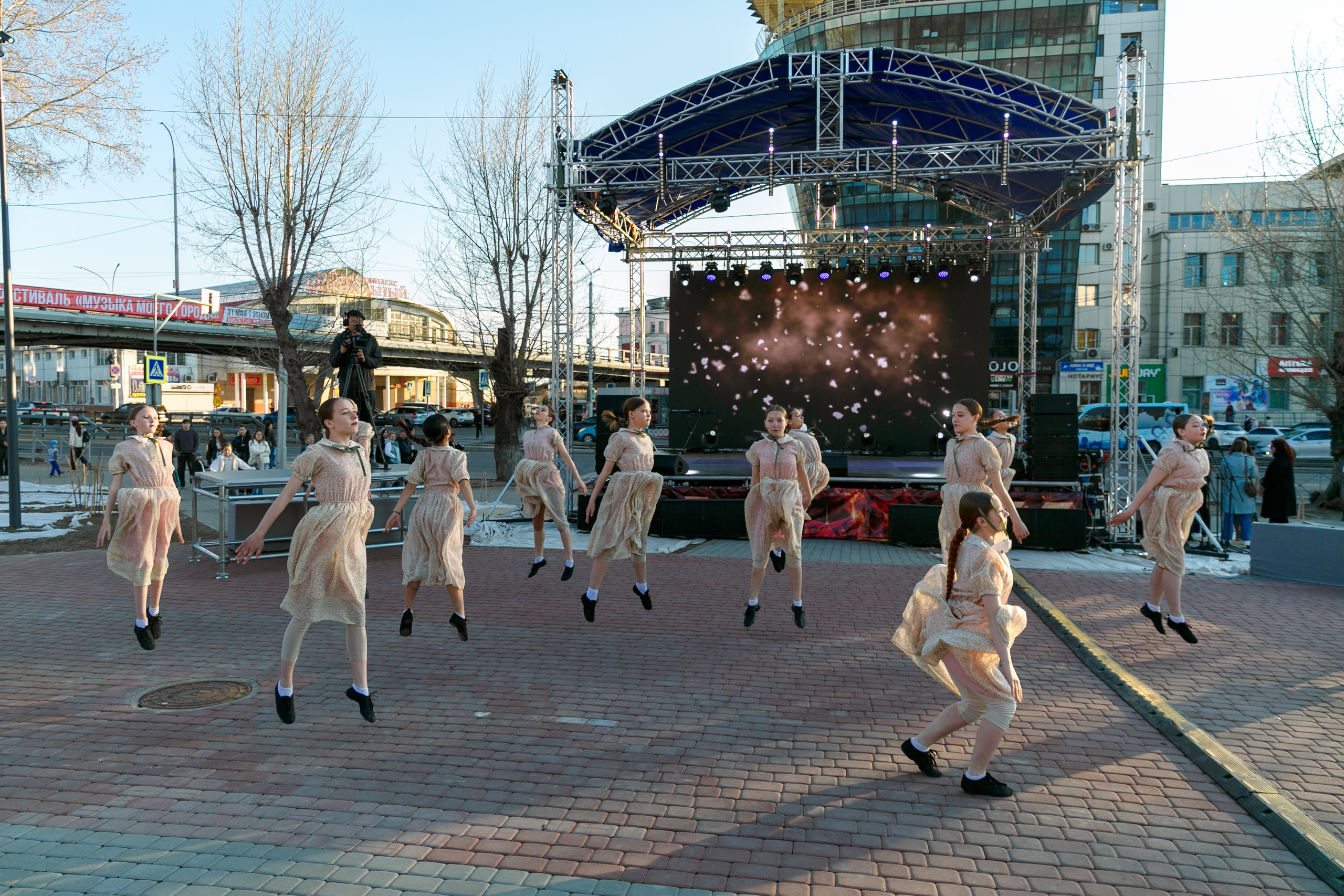 Концерт приуроченный к празднованию 80 лет победл. Свадебный и семейный фотограф в Улан-Удэ