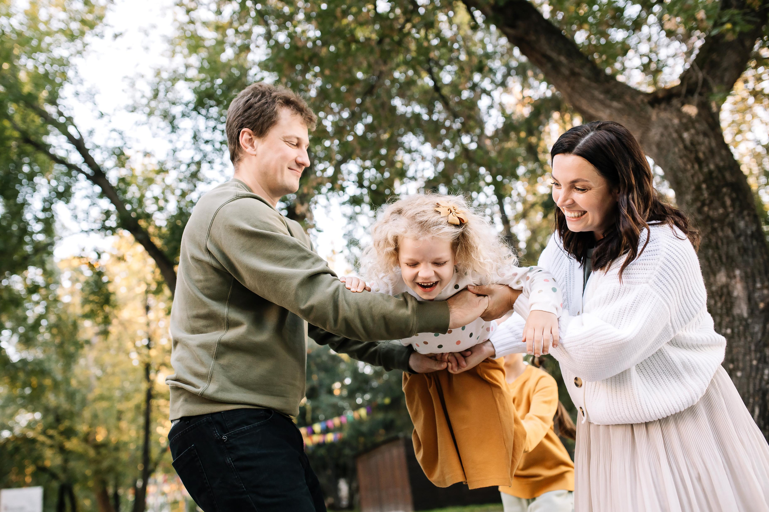 Дима, Марина, Олеся, Алена, Милана. Семейный фотограф Трусова Евгения в Екатеринбурге