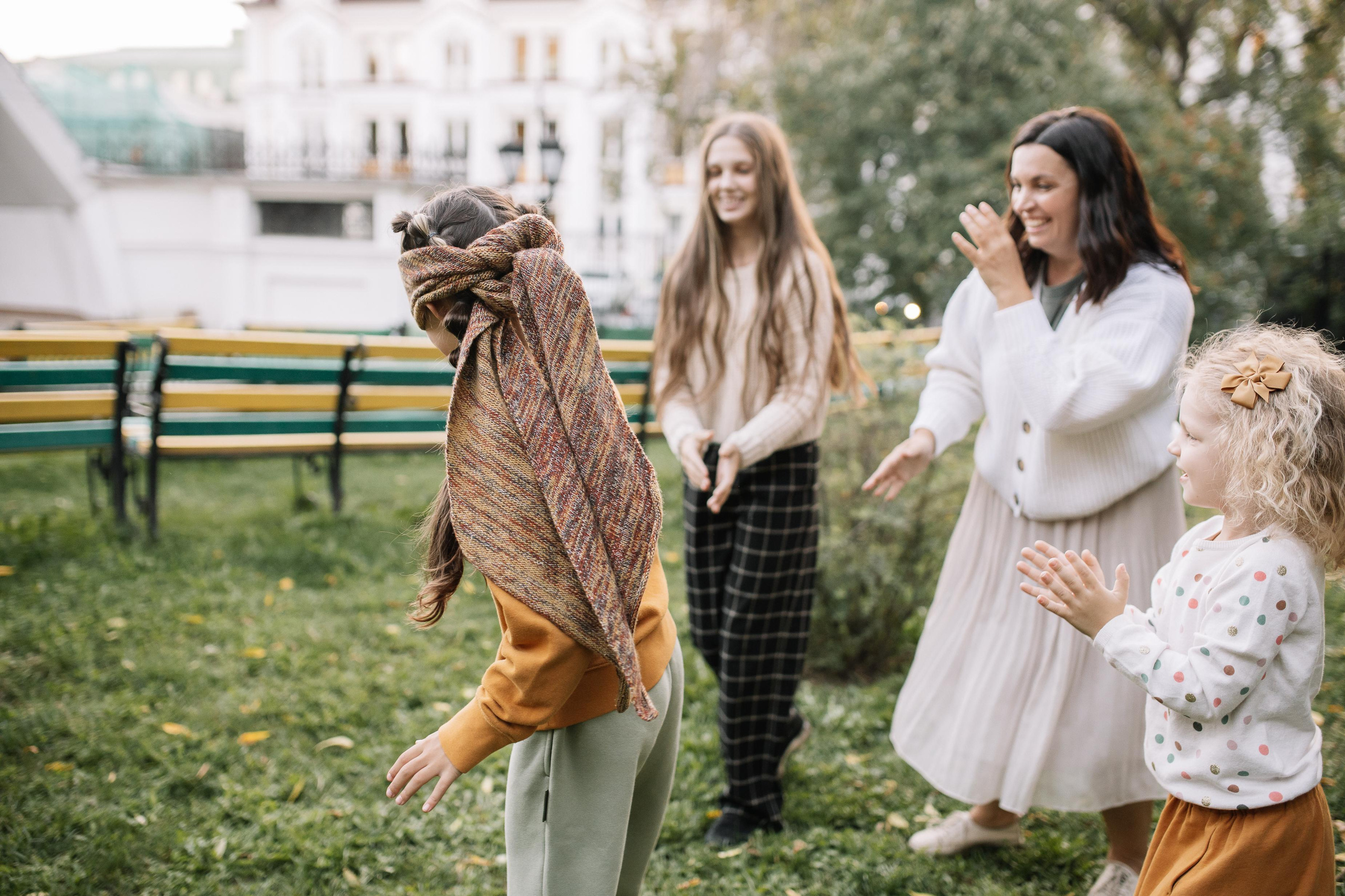 Дима, Марина, Олеся, Алена, Милана. Семейный фотограф Трусова Евгения в Екатеринбурге