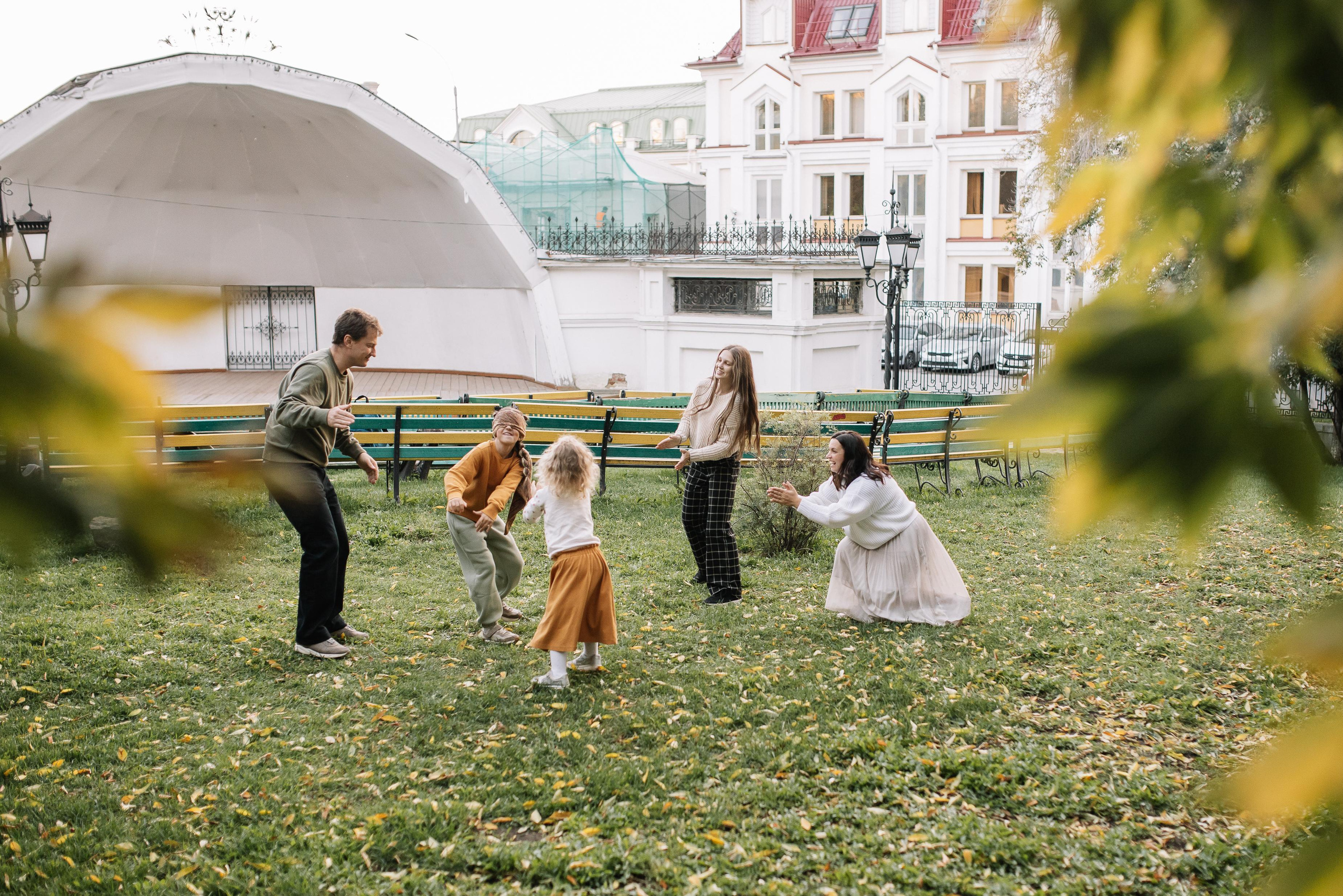 Дима, Марина, Олеся, Алена, Милана. Семейный фотограф Трусова Евгения в Екатеринбурге