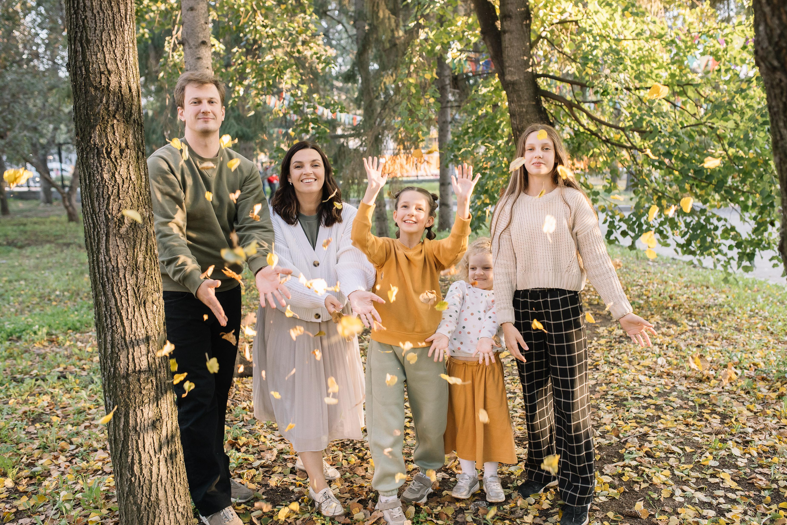 Дима, Марина, Олеся, Алена, Милана. Семейный фотограф Трусова Евгения в Екатеринбурге