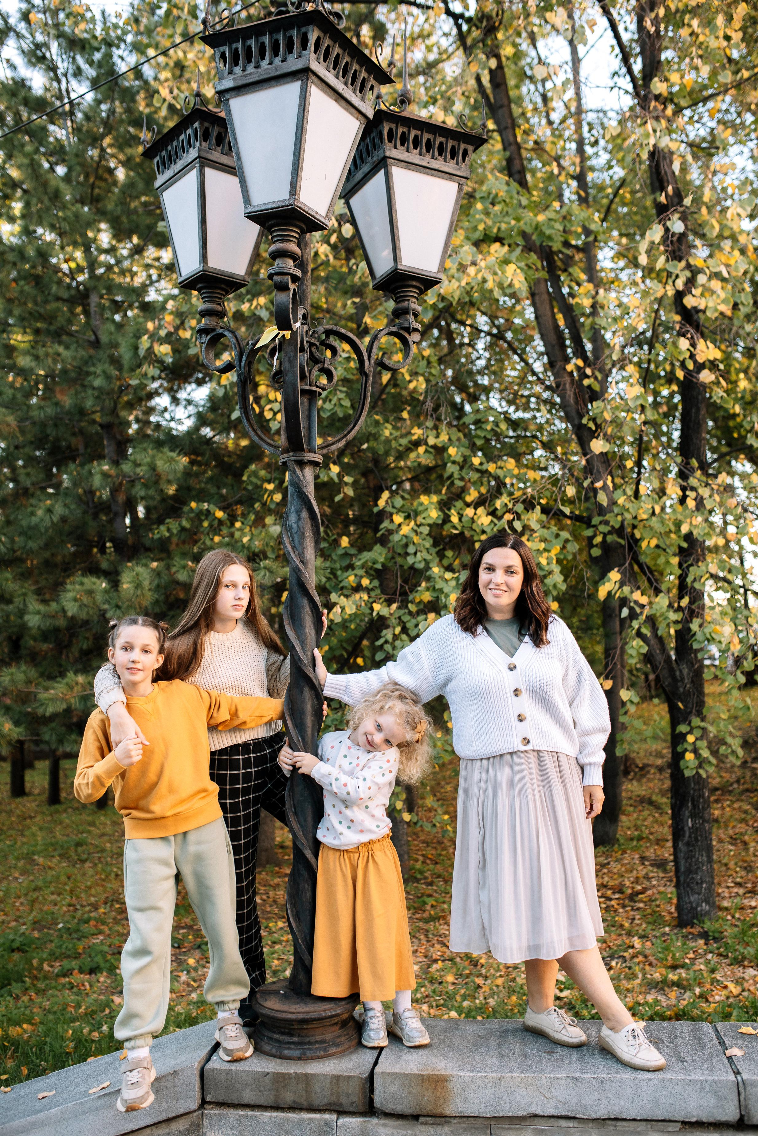 Дима, Марина, Олеся, Алена, Милана. Семейный фотограф Трусова Евгения в Екатеринбурге