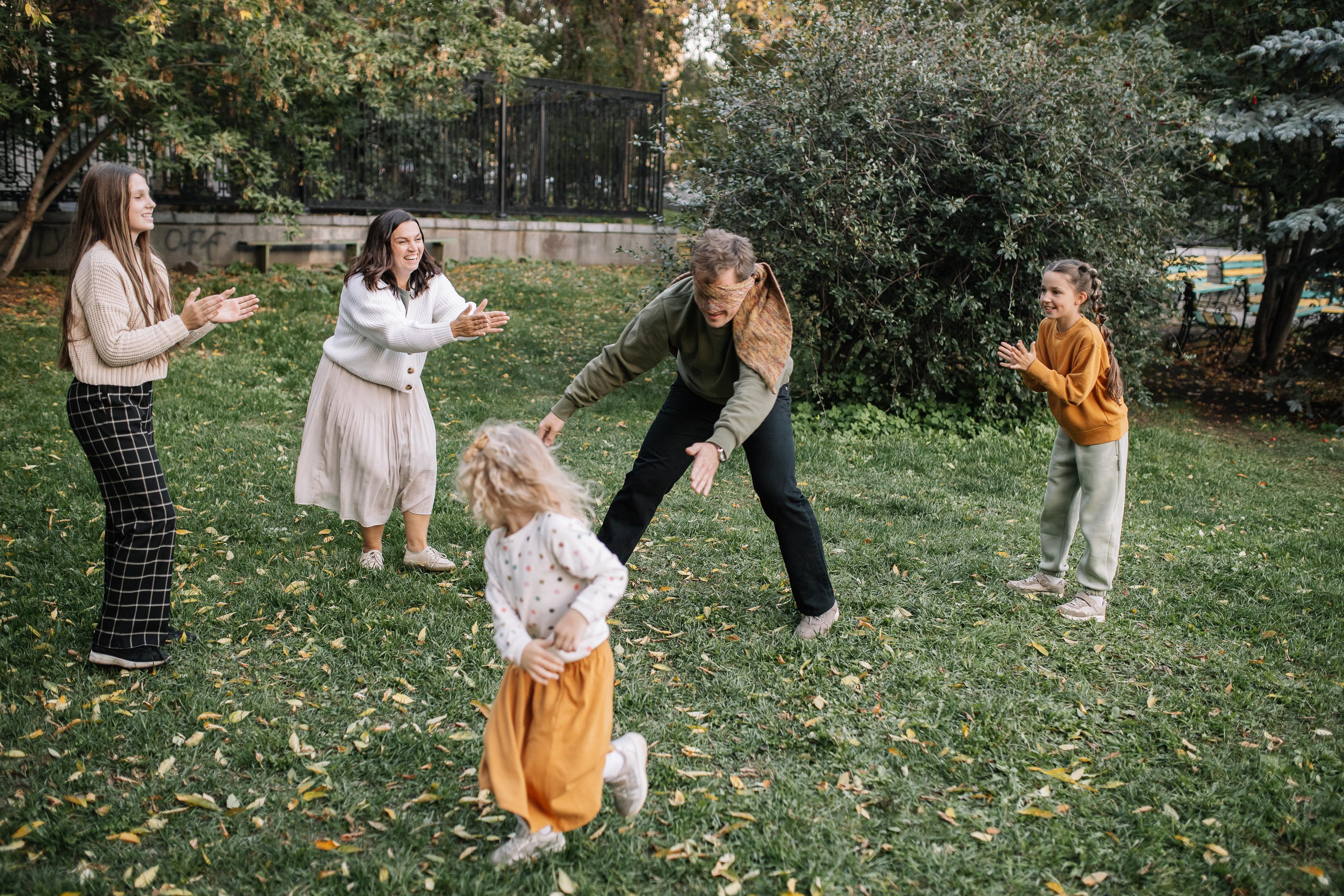 Дима, Марина, Олеся, Алена, Милана. Семейный фотограф Трусова Евгения в Екатеринбурге
