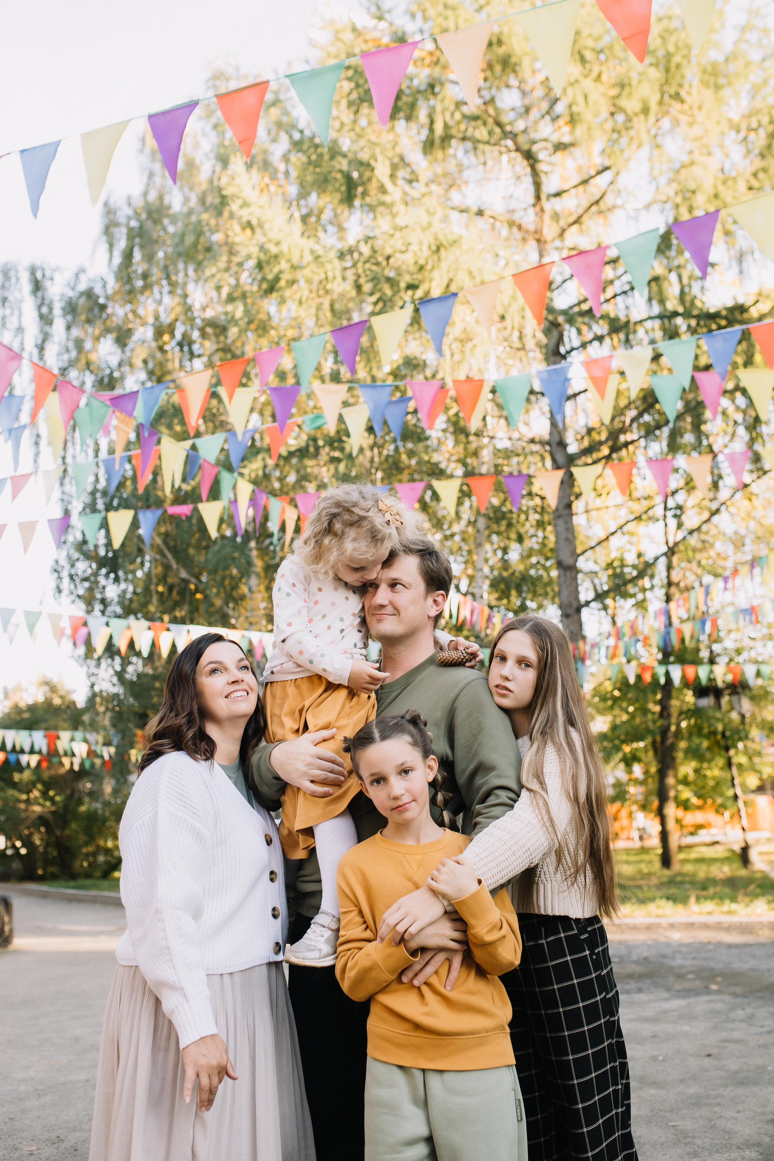 Дима, Марина, Олеся, Алена, Милана. Семейный фотограф Трусова Евгения в Екатеринбурге