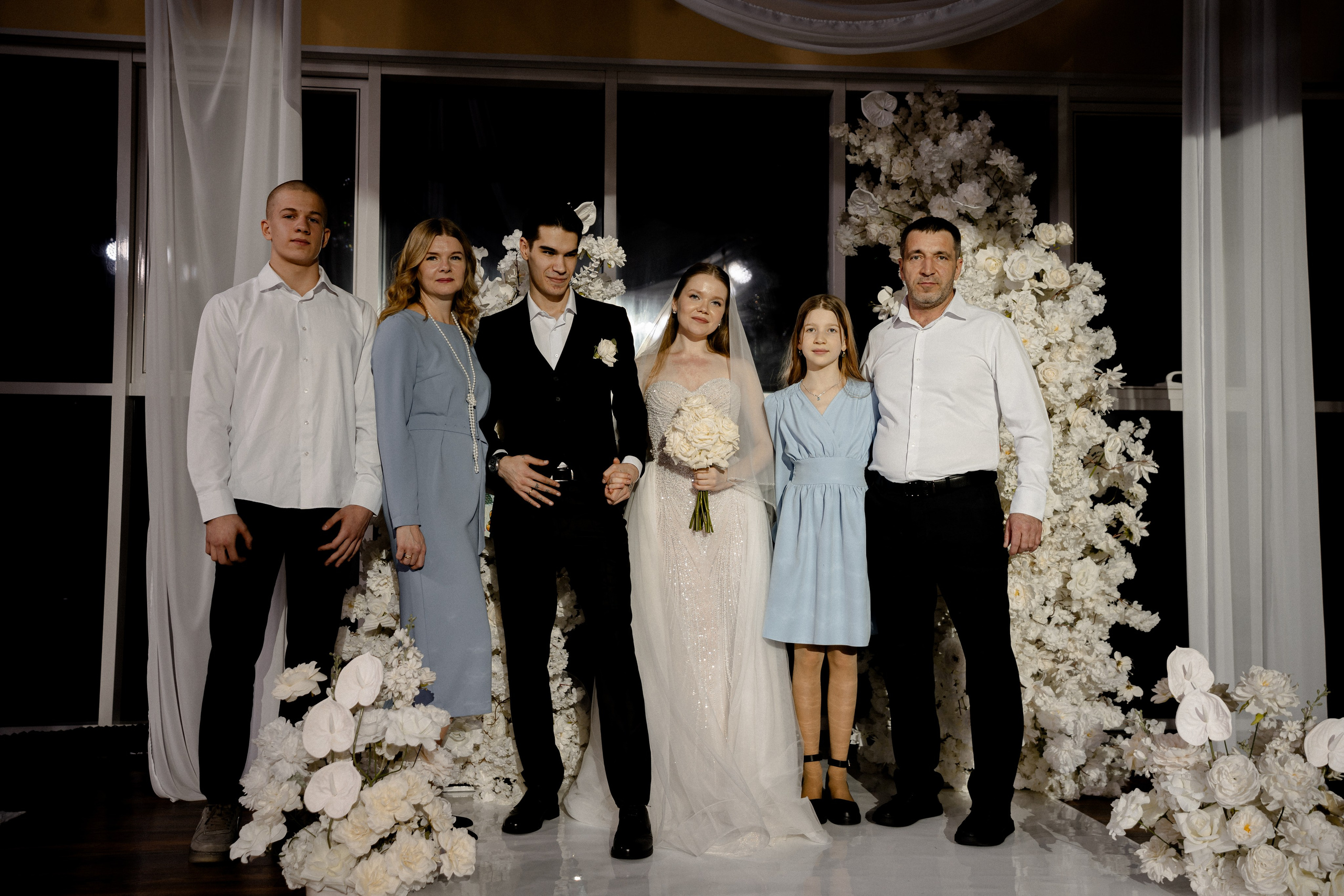 СВАДЕБНАЯ СЬЕМКА СБОРОВ В ОТЕЛЕ И ВЫЕЗД НА ЦЕРЕМОНИЮ (СНЯТО В СИБИРЕ В НИЖНЕВАРТОВСКЕ). Профессиональный фотограф, Санкт-Петербург — Виктория Богомолова