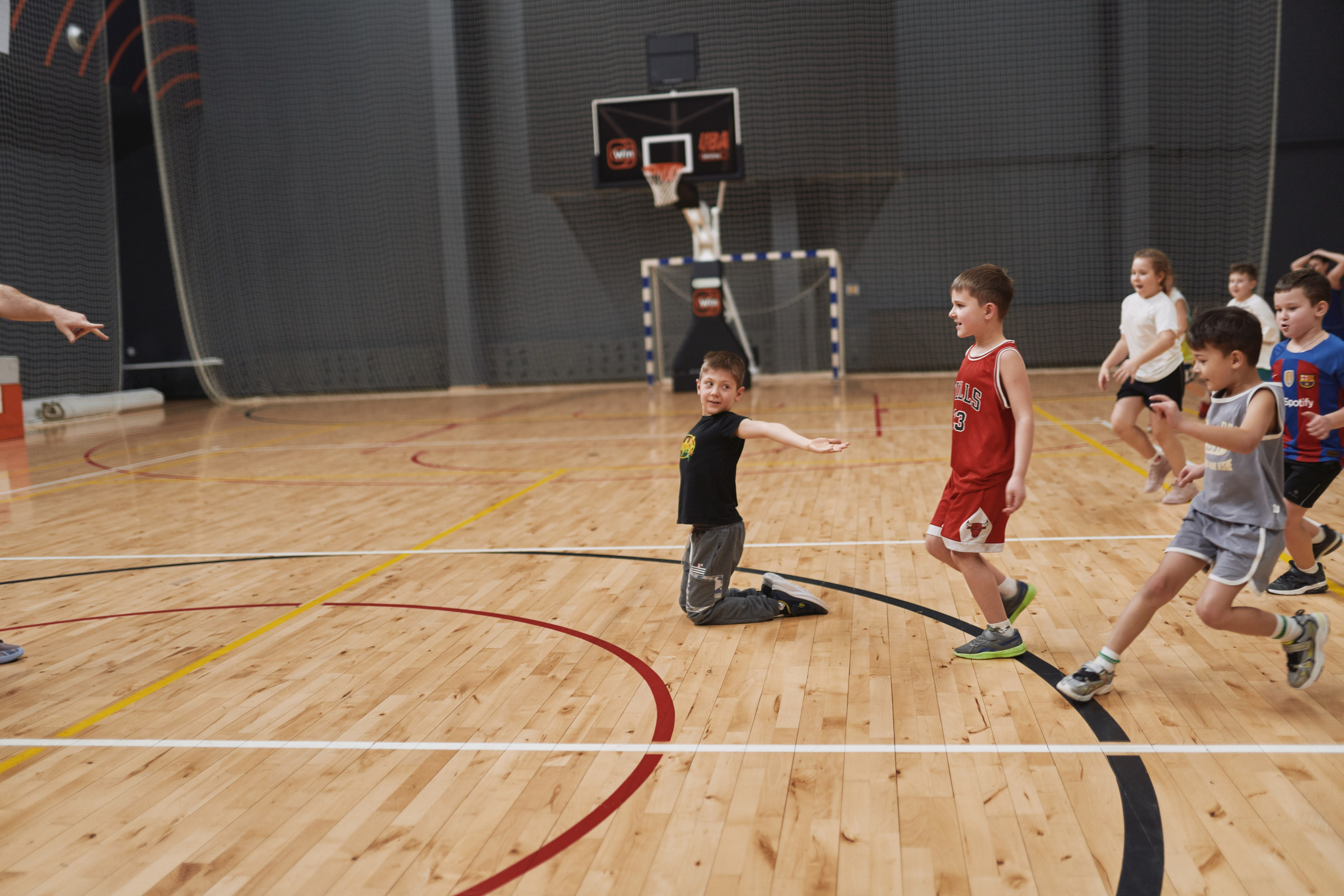 Новогодний баскетбол 2025. Детская лига. Евгений Бреча. Коммерческий и бэкстейдж фотограф в Москве