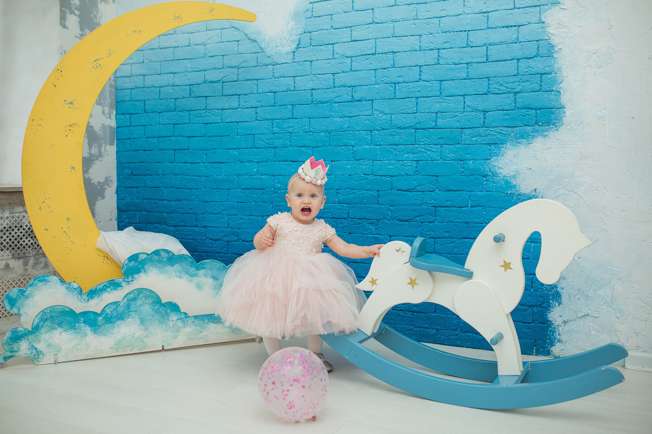 Годик Полине. Фотограф на Крещение, семейный фотограф в Москве