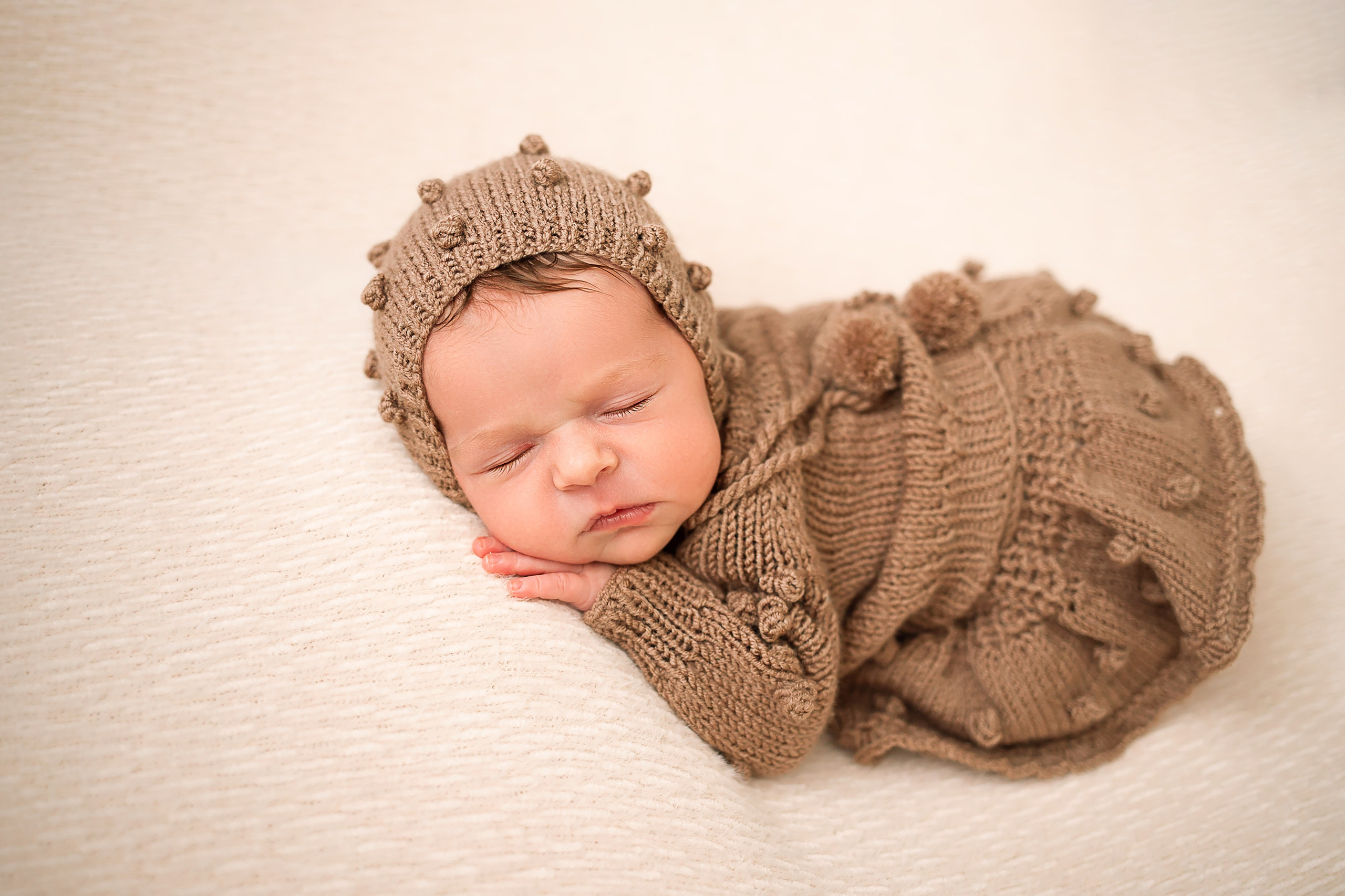 Фотосессия новорожденного. Фотограф новорожденных в Новосибирске