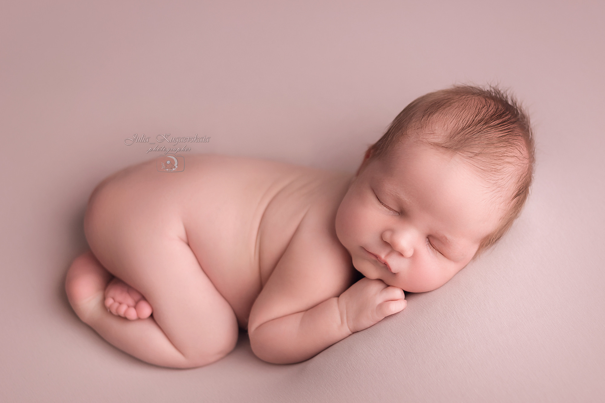 Лев. Фотограф Новорожденных и беременности г. Тюмень