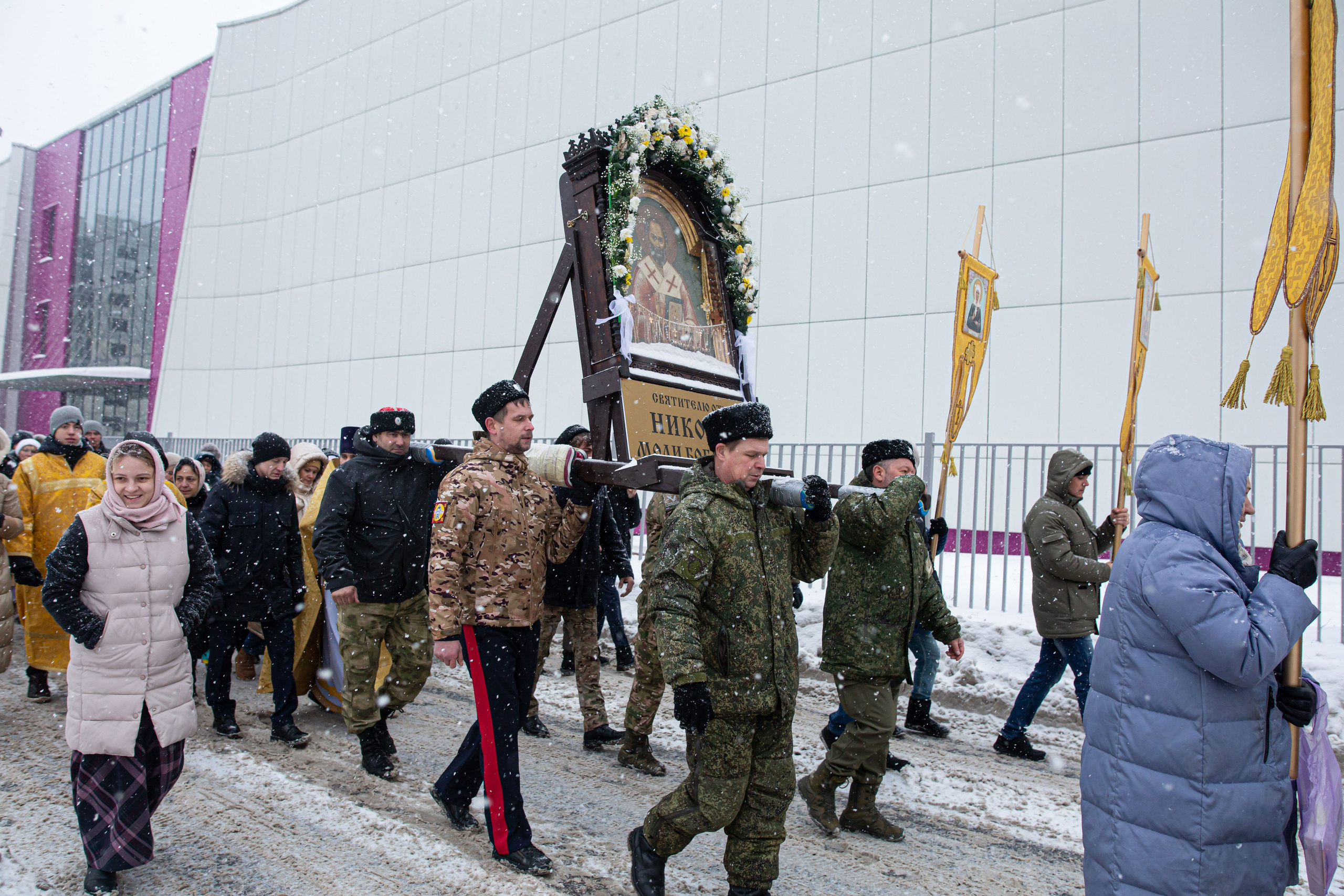Крестный ход по д. Островцы Раменского городского округа. Семейный и детский фотограф Анна Петракова