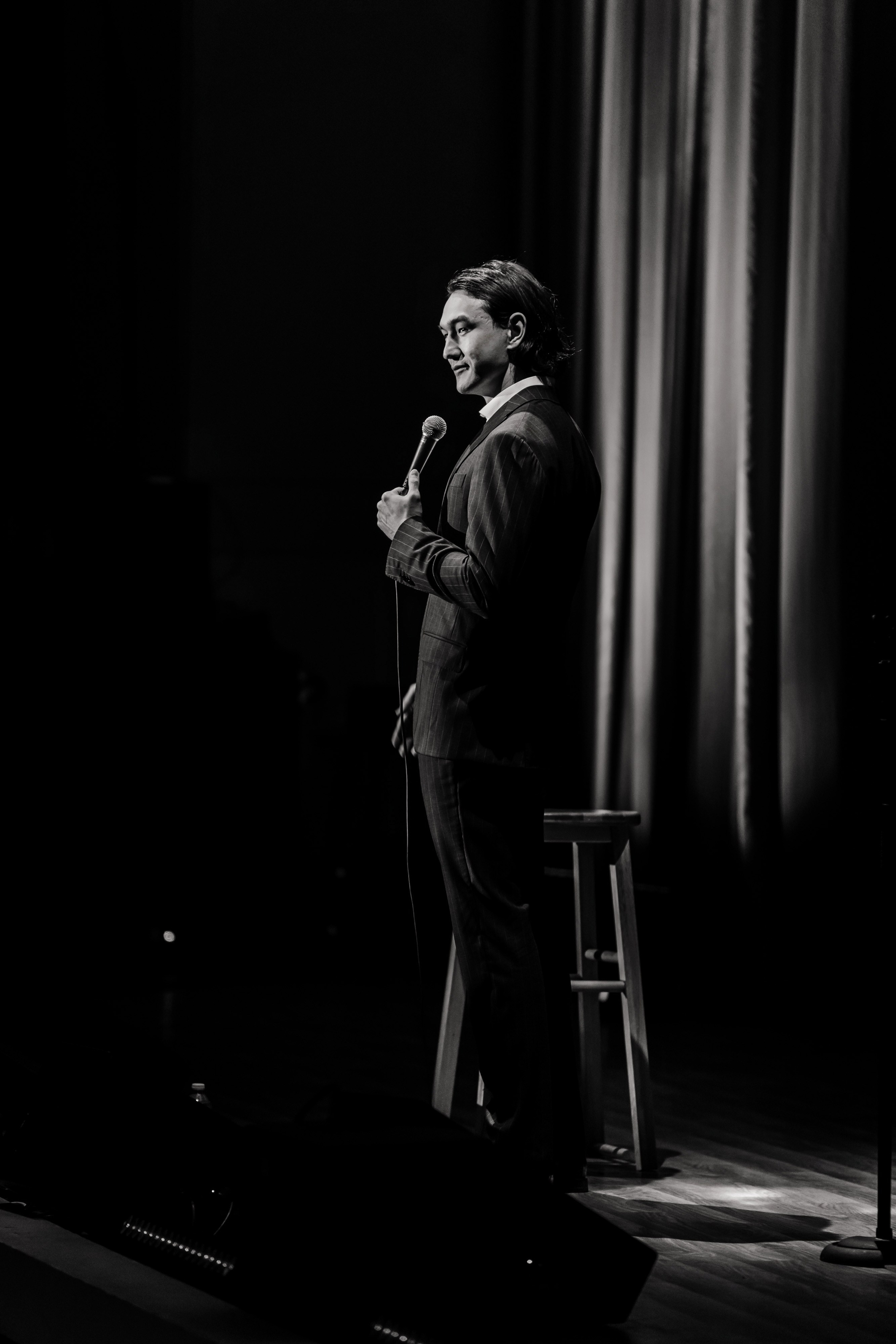 Сольный концерт Нурлана Сабурова. Свадебный и репортажный, фуд фотограф в Новороссийске Евгений Александриди