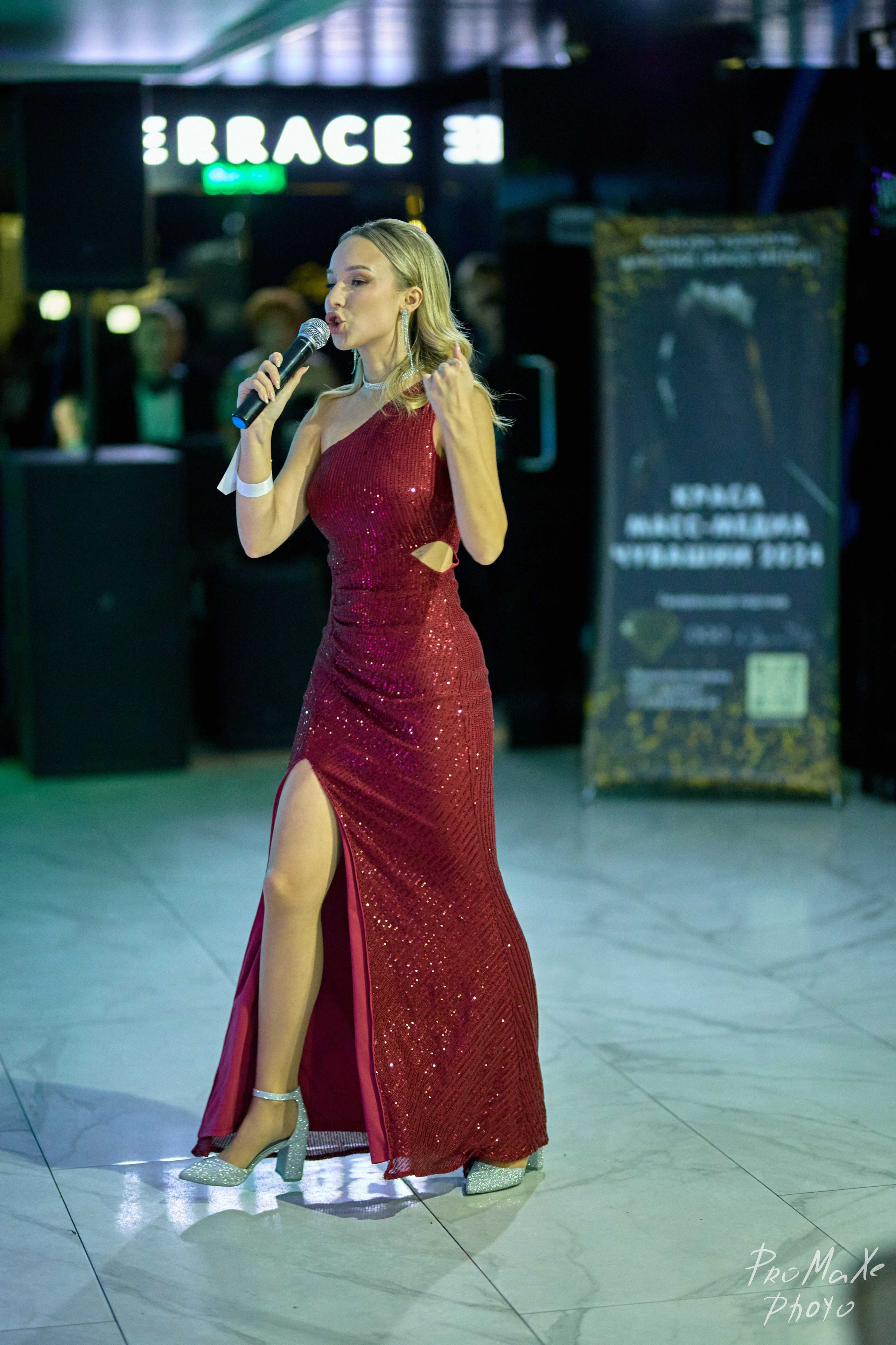 Зал КРАСА МАСС-МЕДИА ЧУВАШИИ. Владимир Суздалов (ProMaXe) — Портретный фотограф, тематические фотосессии в Чебоксарах