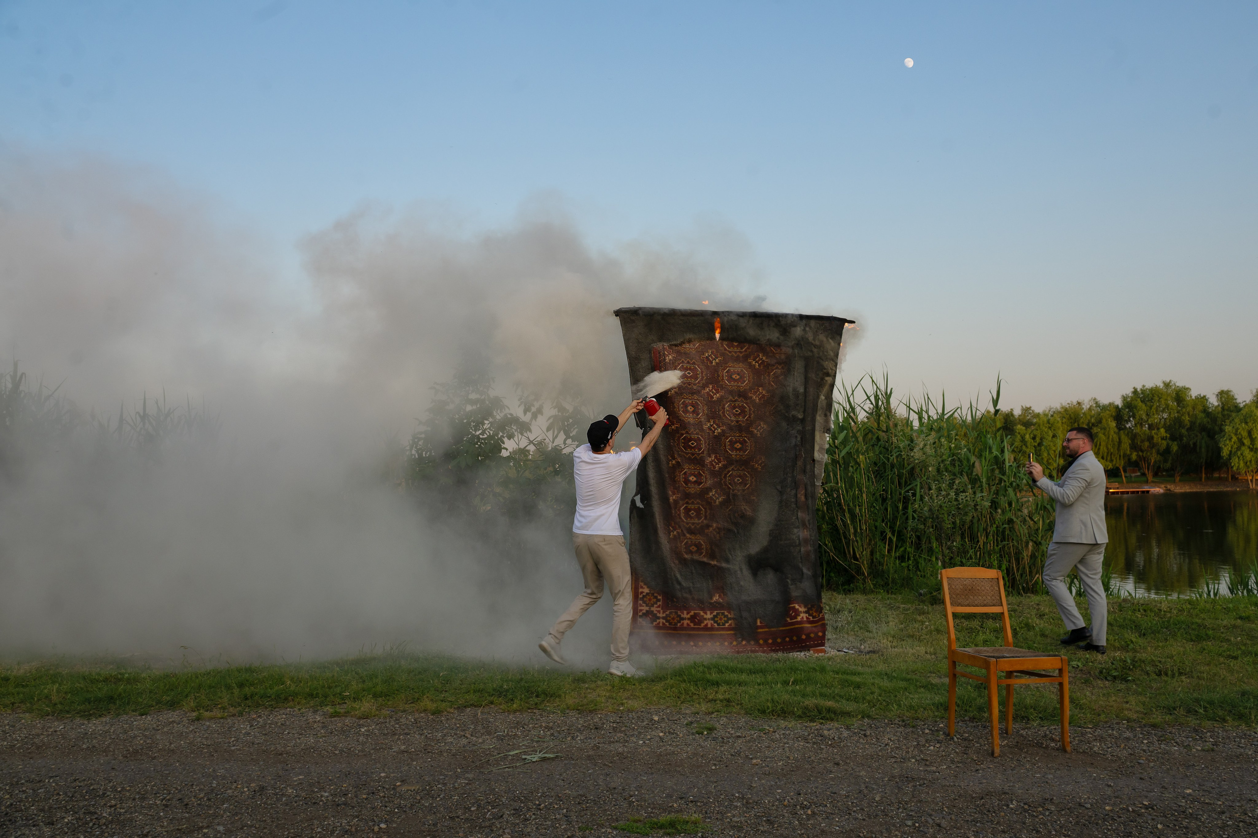 Ковровое огнище (огонь за спиной, а на душе покой). Главная