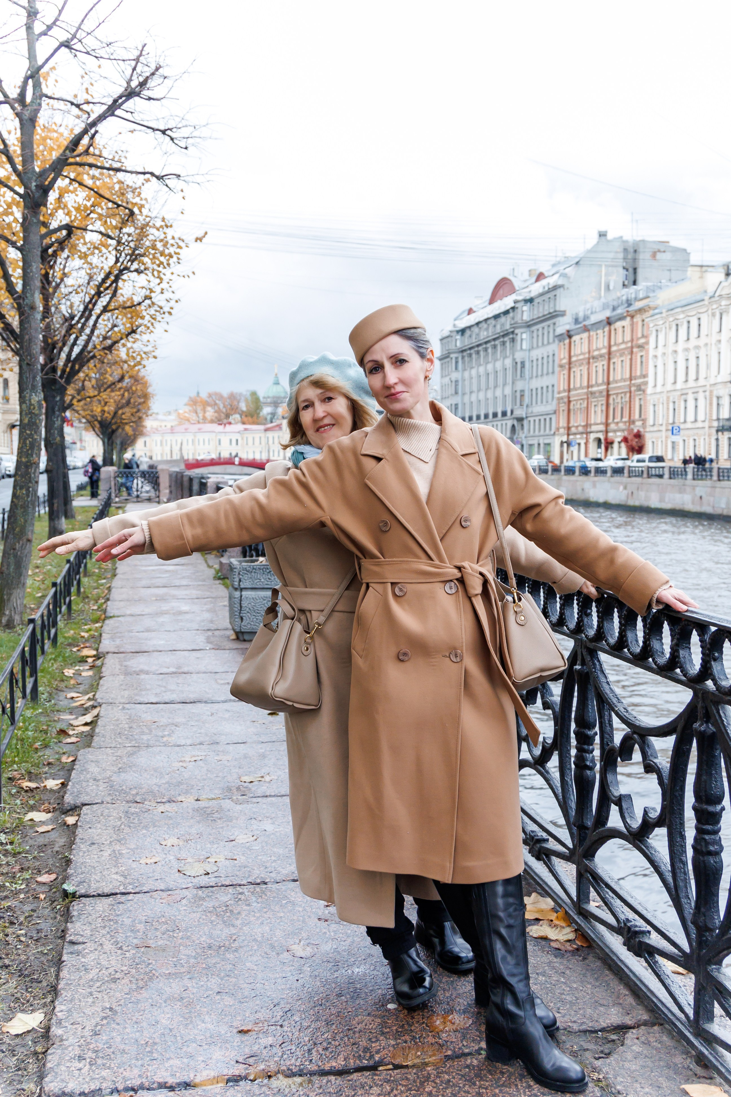 Две улыбки над Невой. Детский и семейный фотограф Афанасьева Ольга. Санкт-Петербург