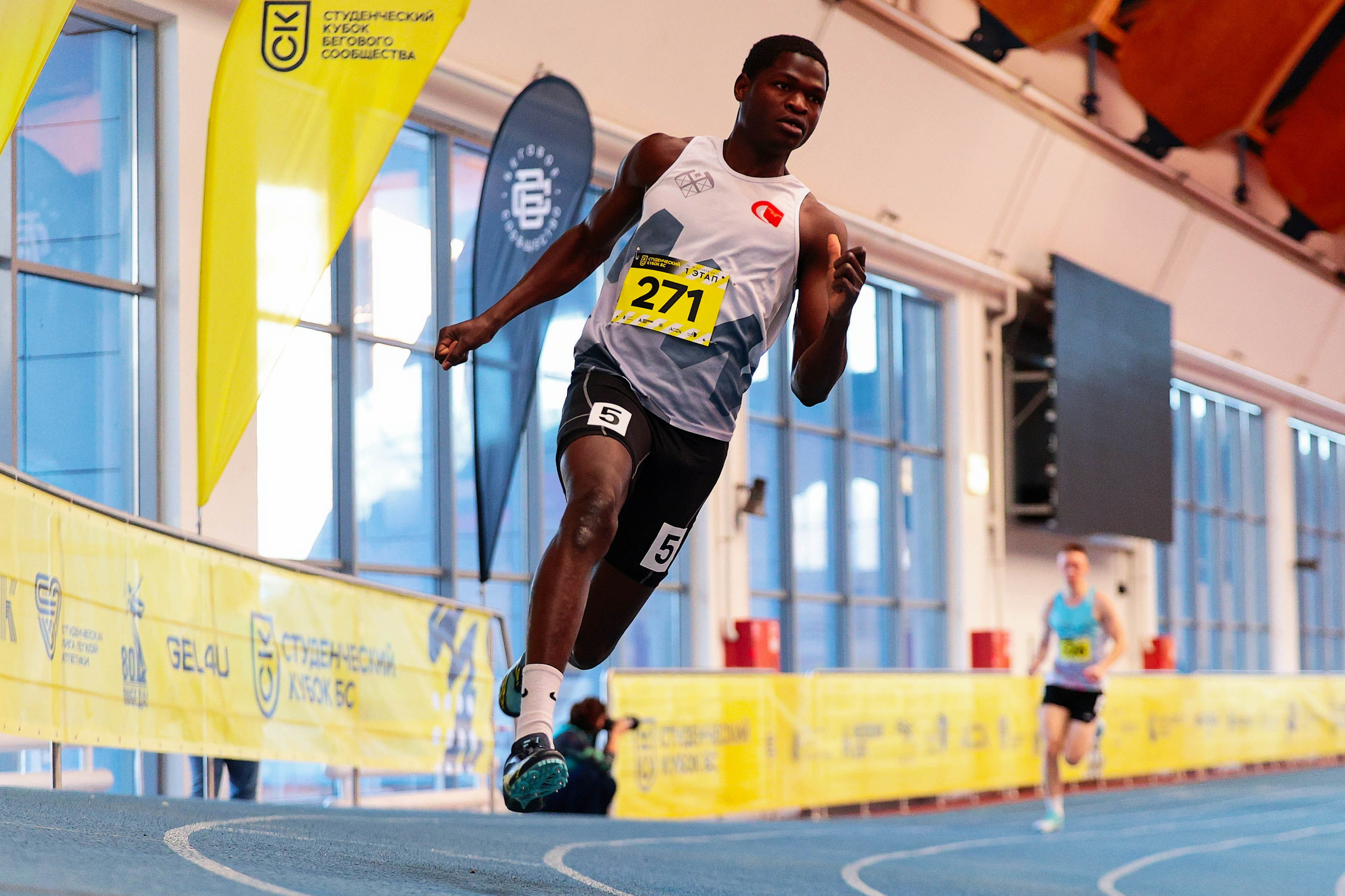 Студенческий кубок Бегового сообщества 1 этап. 2025. Спортивный фотограф в Санкт-Петербурге Илья Vacool