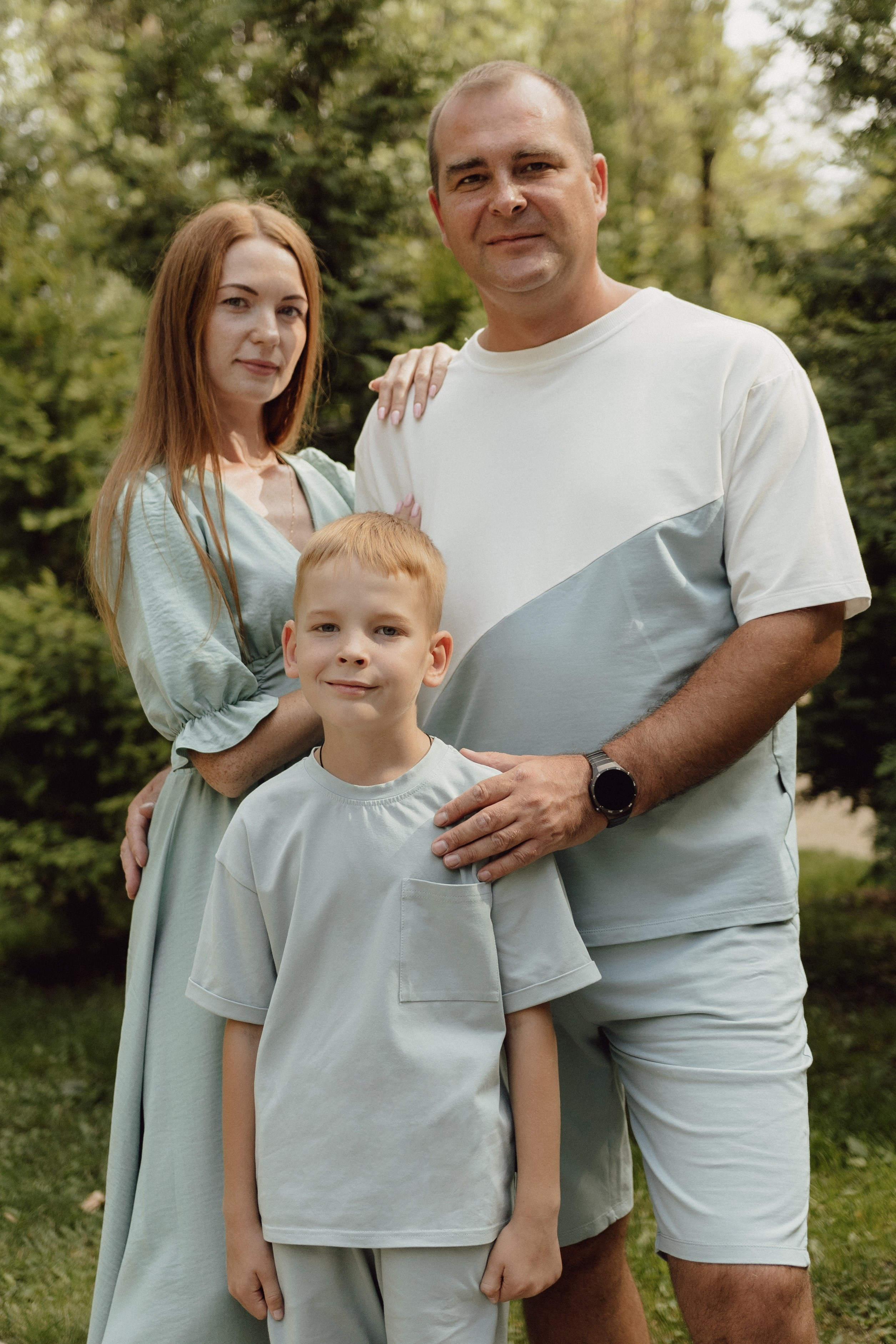 Семья Мельниковых в парке. Фотограф в Кирове и Кирово-Чепецке Валерия Шиляева