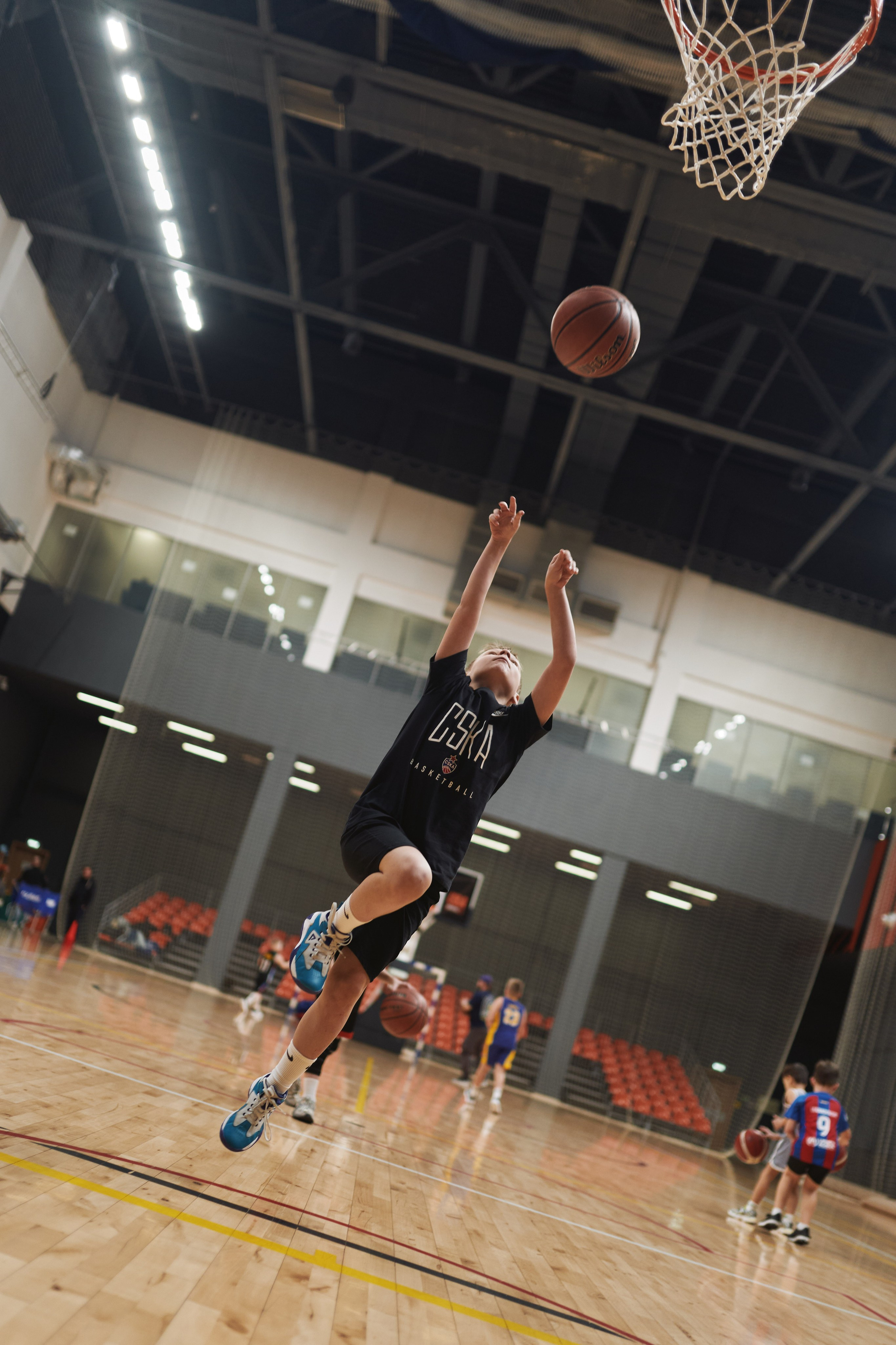 Новогодний баскетбол 2025. Детская лига. Евгений Бреча. Коммерческий и бэкстейдж фотограф в Москве