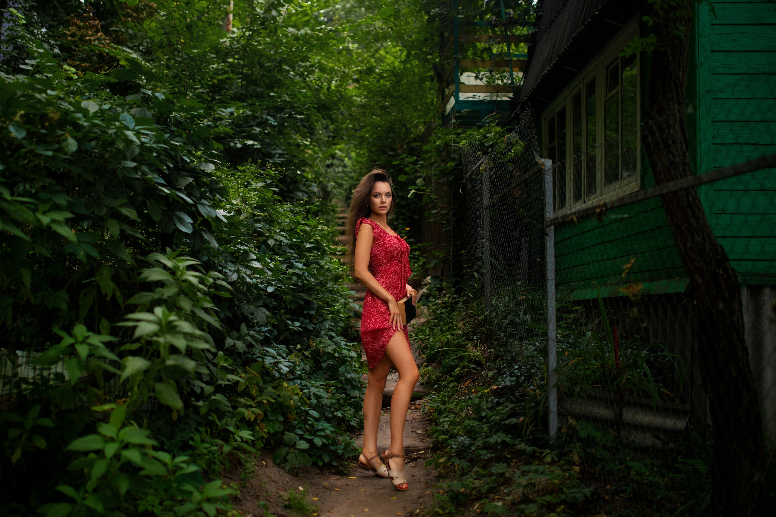 Съемка с Екатериной на рассвете на берегу реки