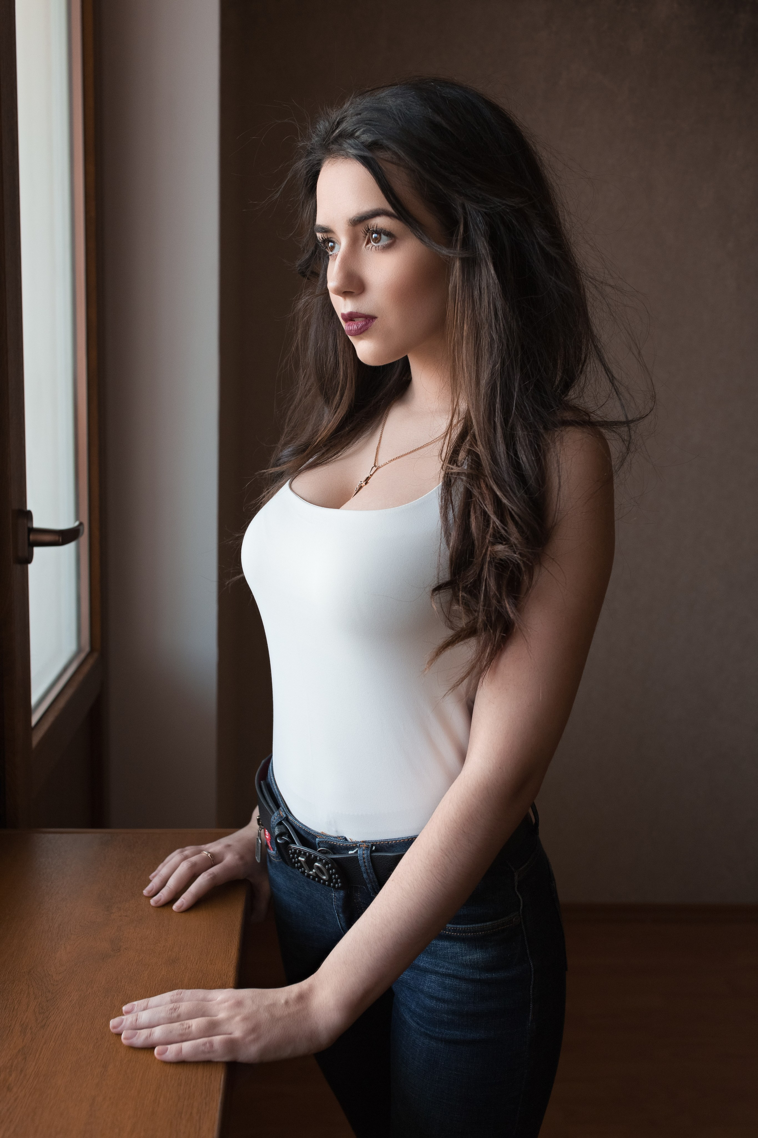 Фотосет у окна с Кристиной для «себя»