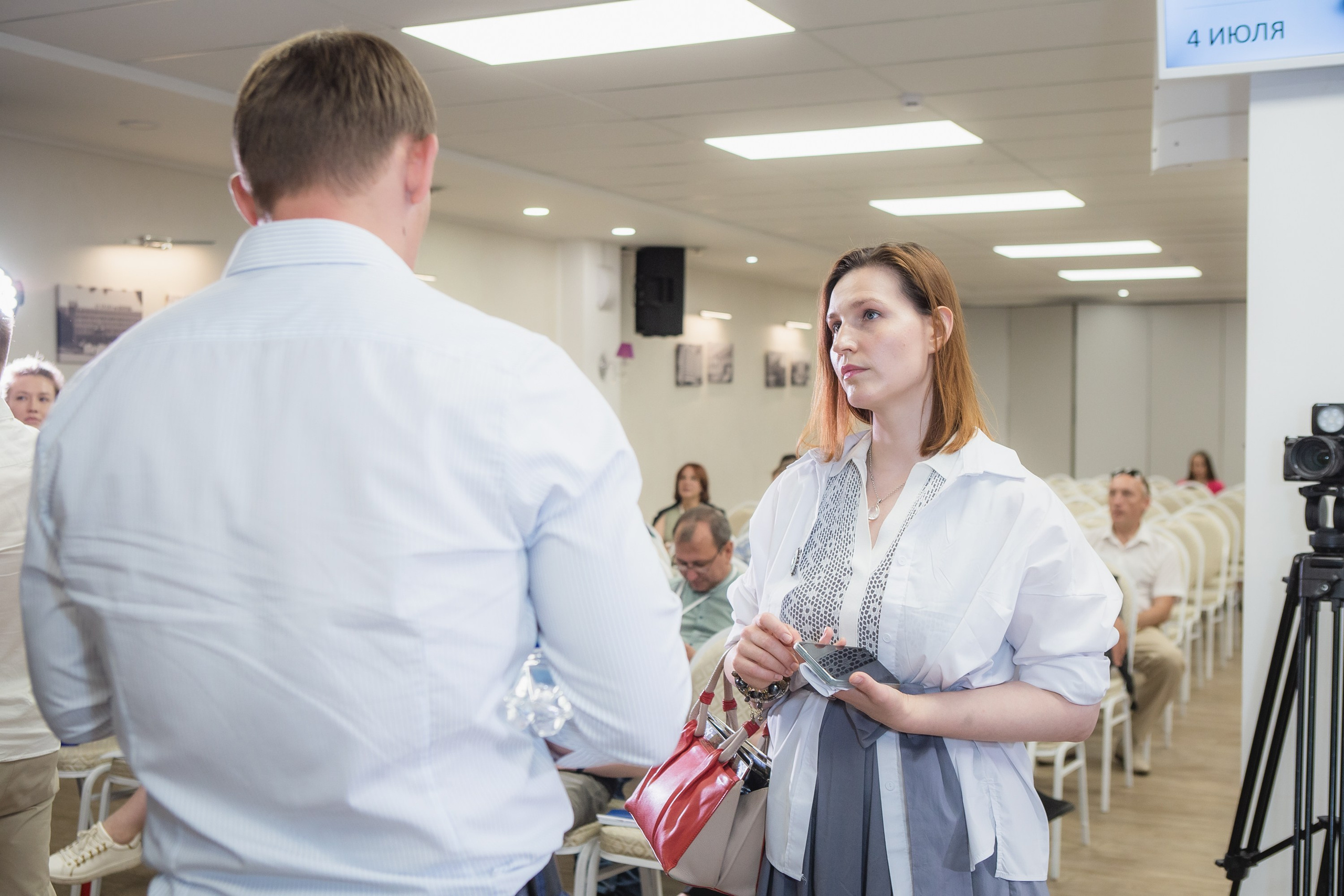 Репортаж с конференции GMC в Перми – фотографии. Репортажный фотограф в Перми Денис Голдобин