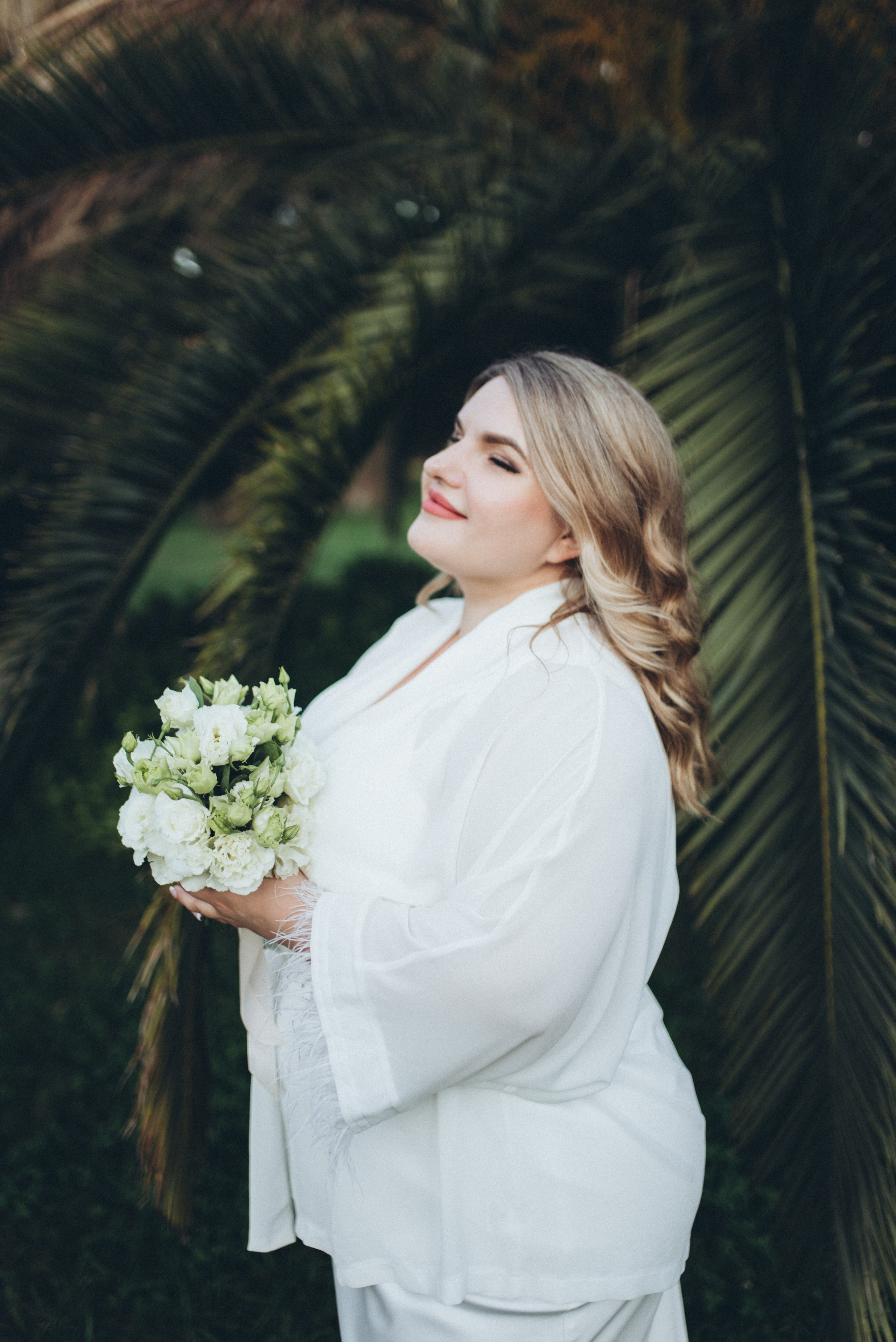 Свадебная фотосессия в морском порту Сочи на рассвете. Фотограф в Сочи — Маргарита Поганова